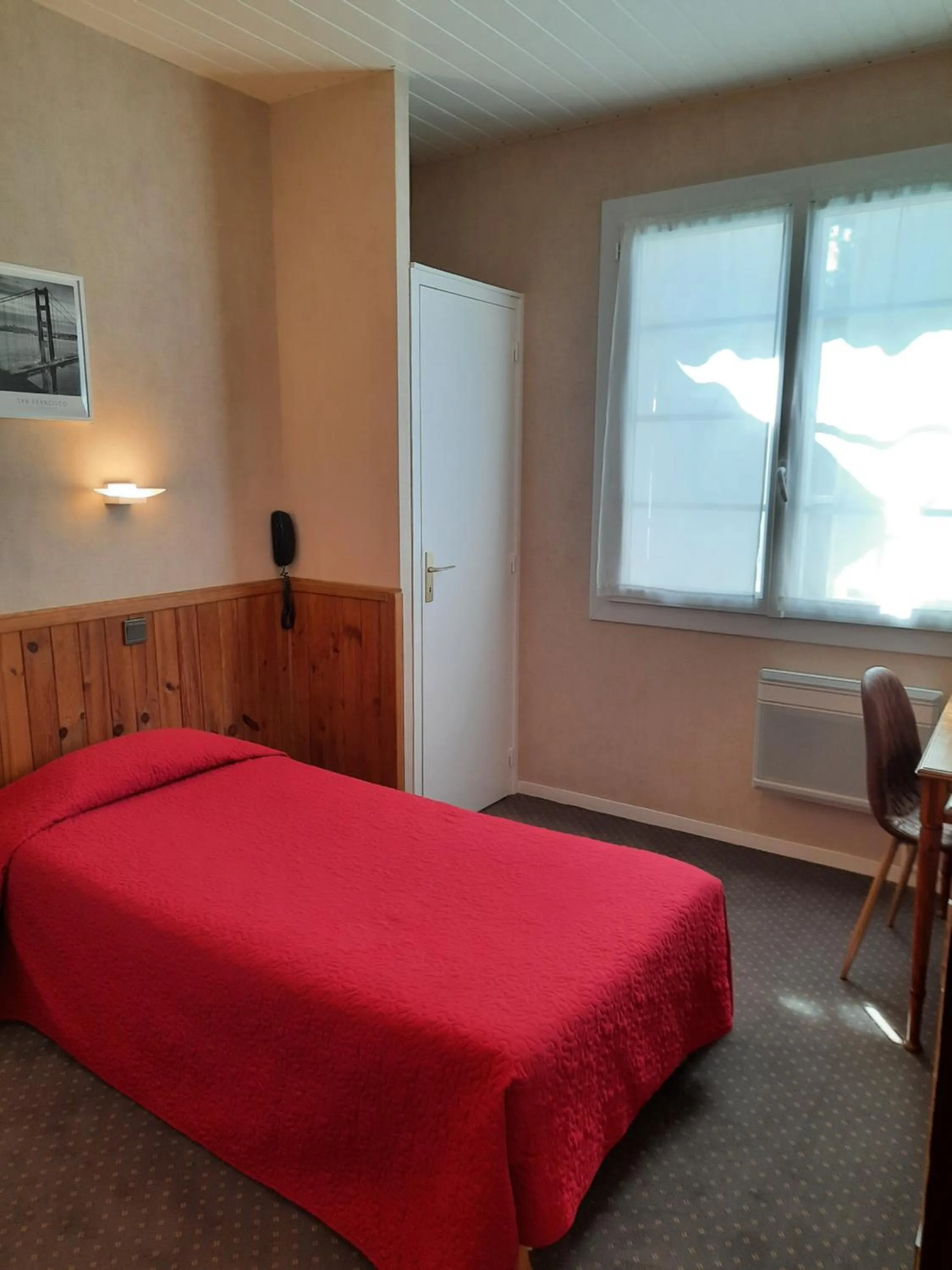 Garden view in Hostellerie de La Roseraie