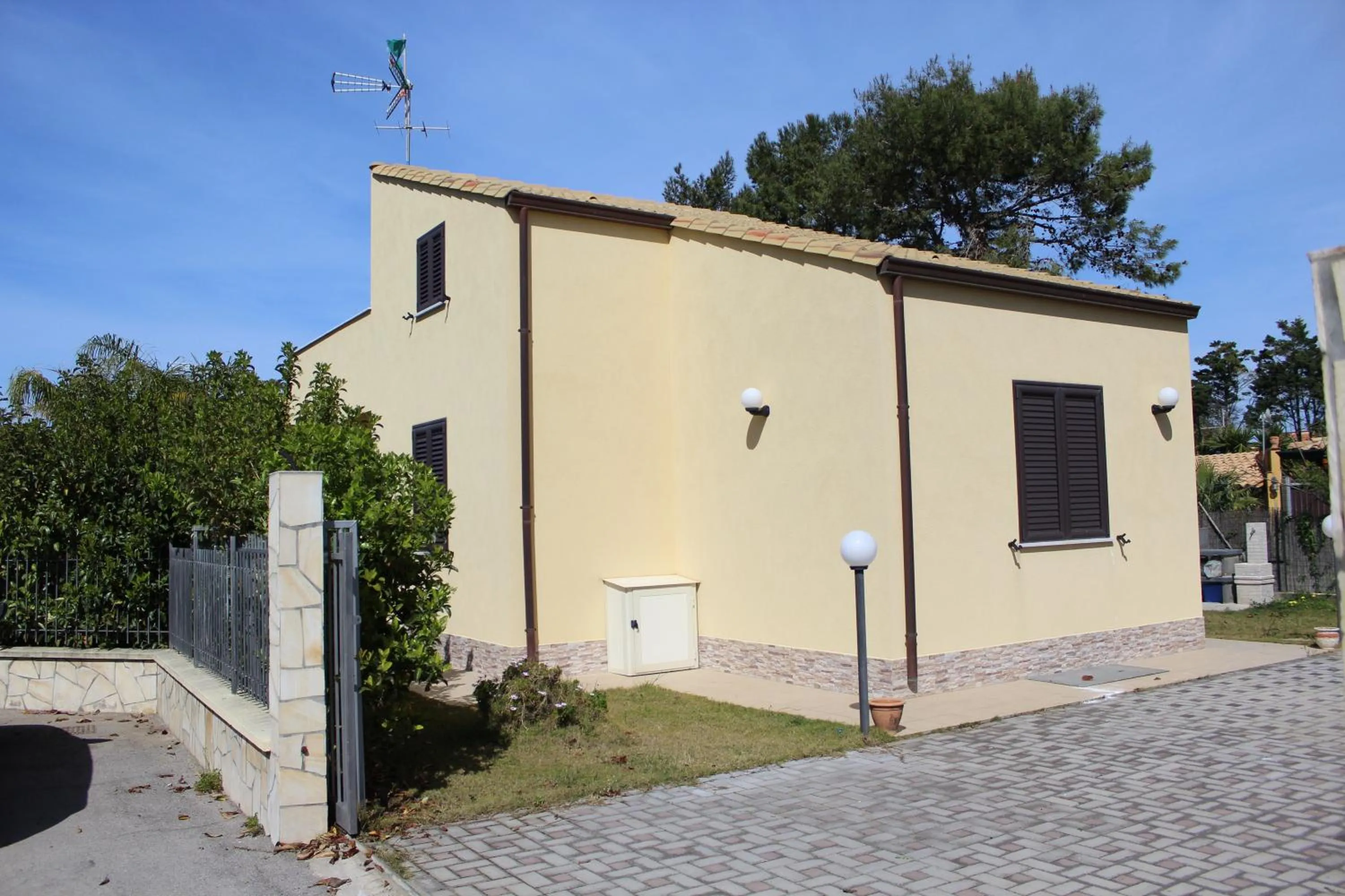 Facade/entrance in Casa Vacanze Roccella Beach