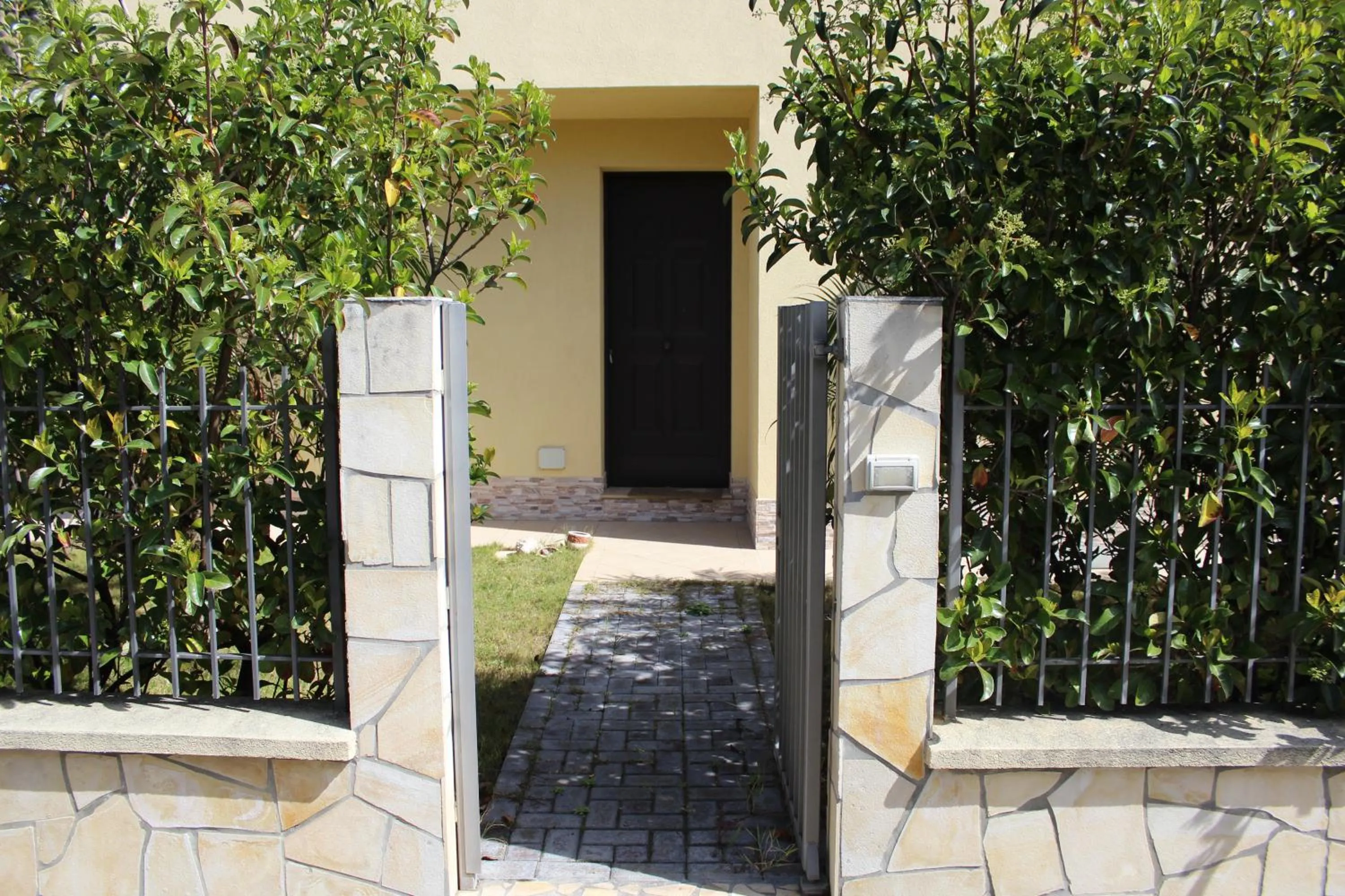 Facade/entrance in Casa Vacanze Roccella Beach