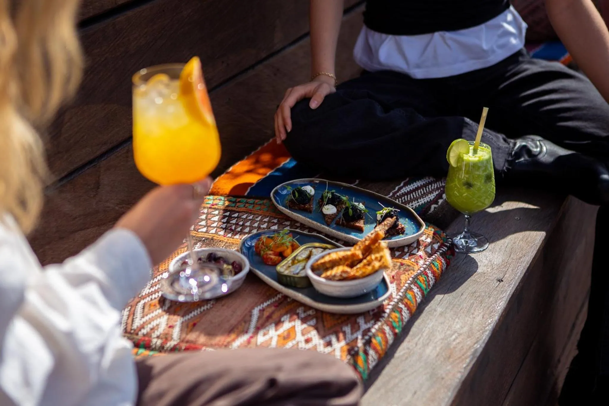 Restaurant/places to eat in Manon Les Suites Guldsmeden