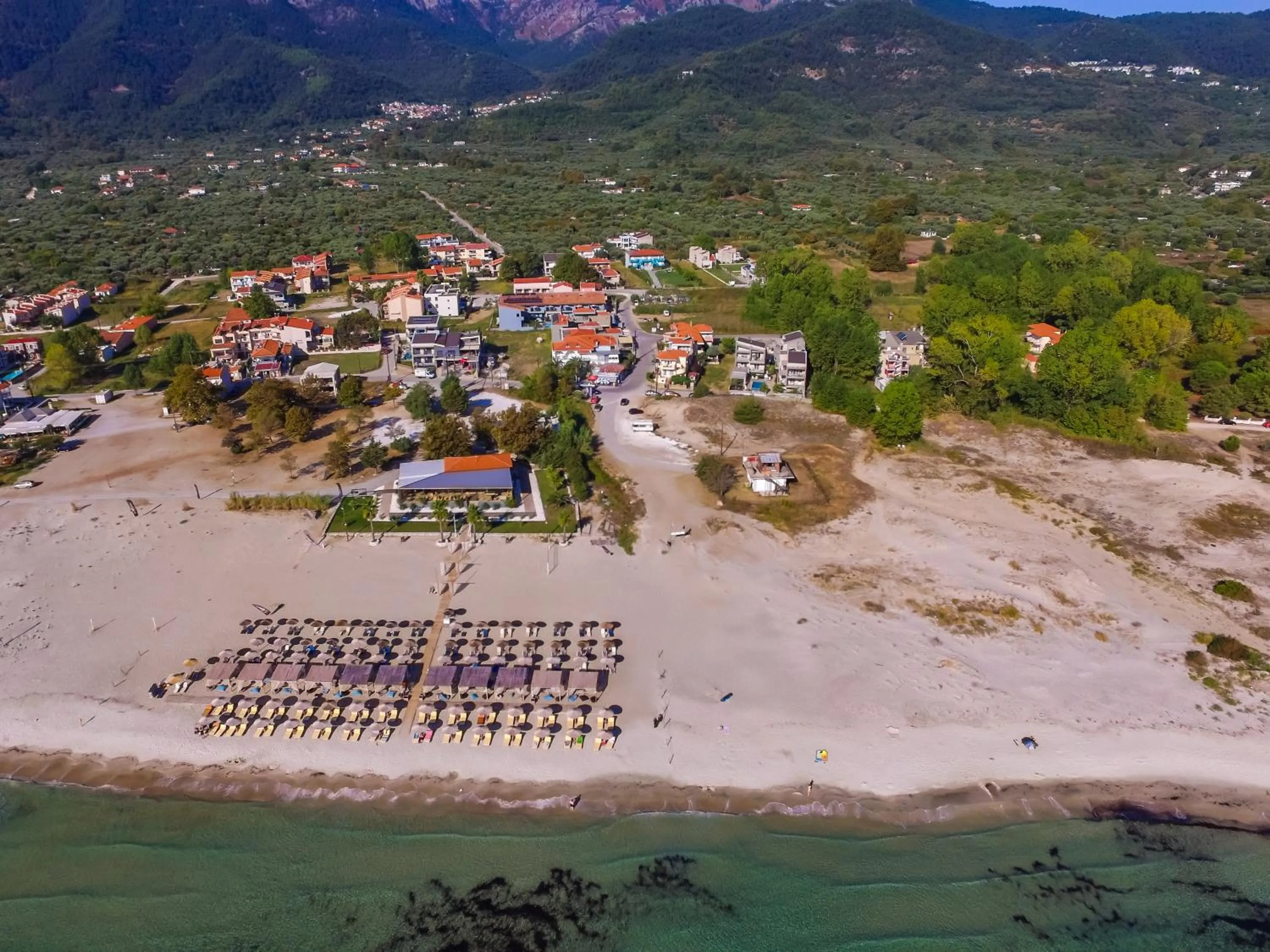 Theros Villas & Suites