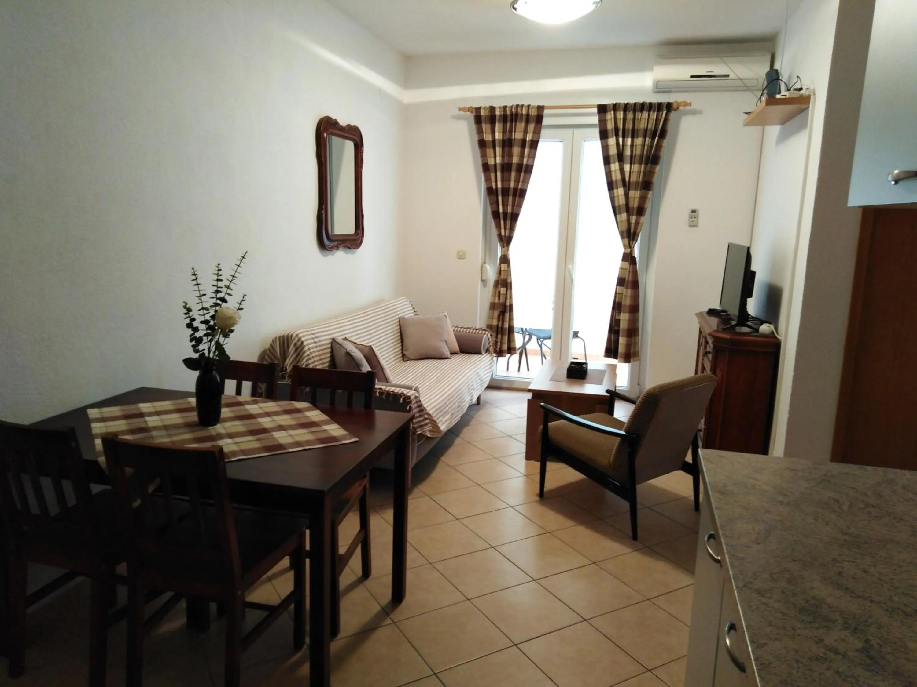 Two-Bedroom Apartment in Apartment Doris