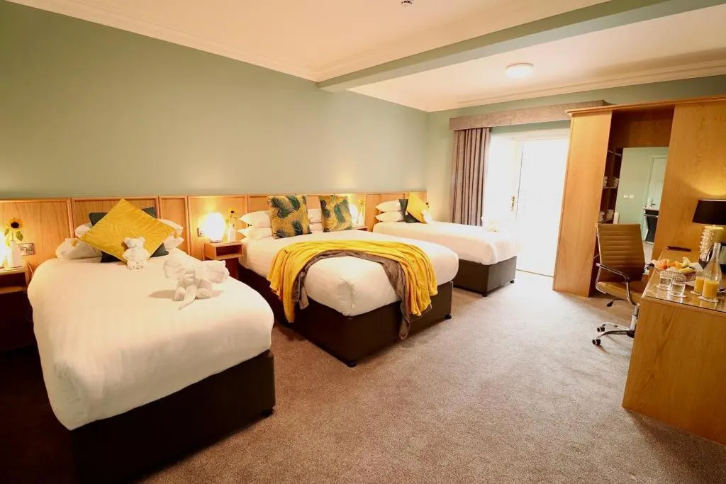 Bed in Treacys Oakwood Hotel, Shannon