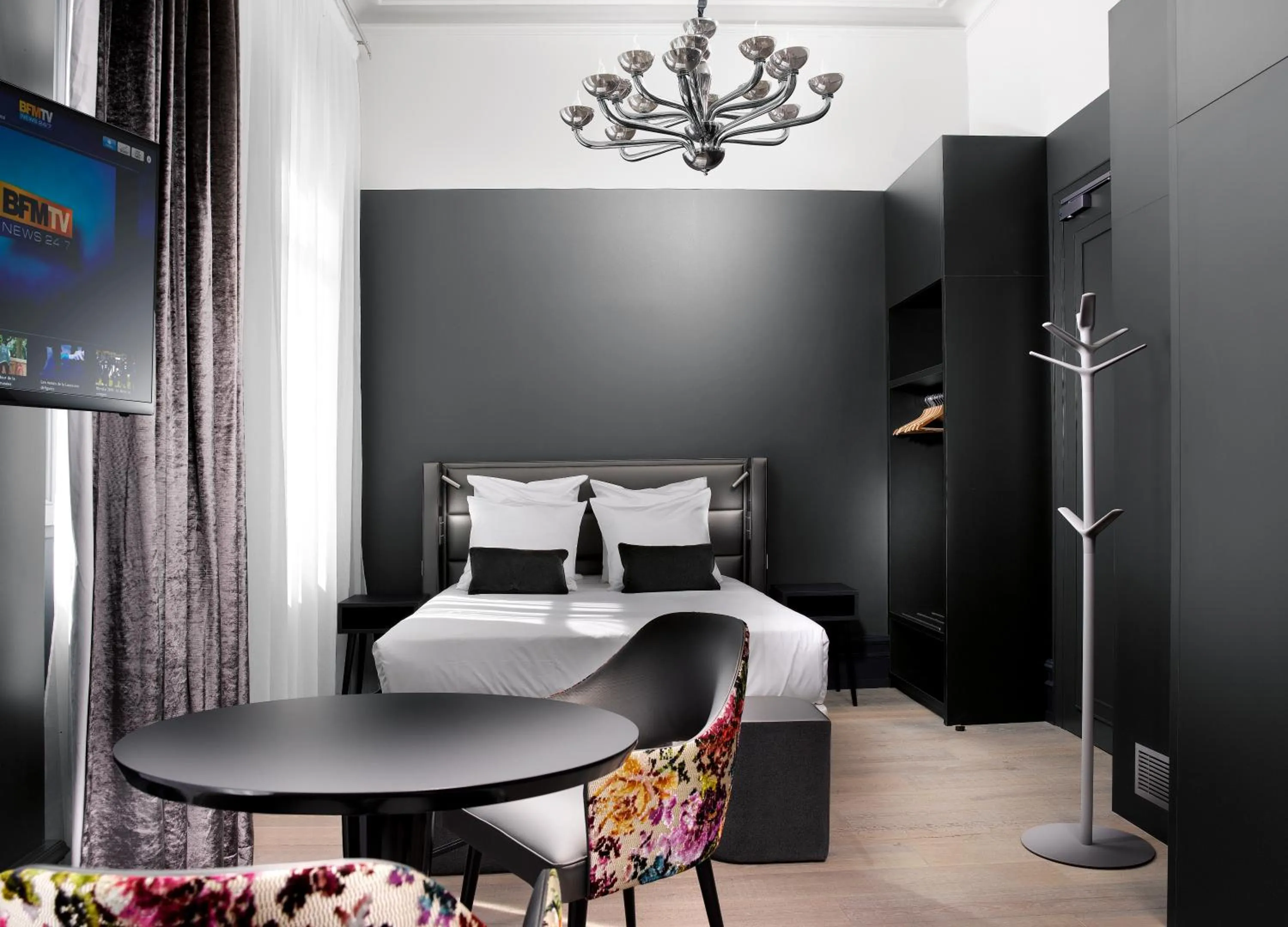 TV and multimedia, Bed in Le Moon