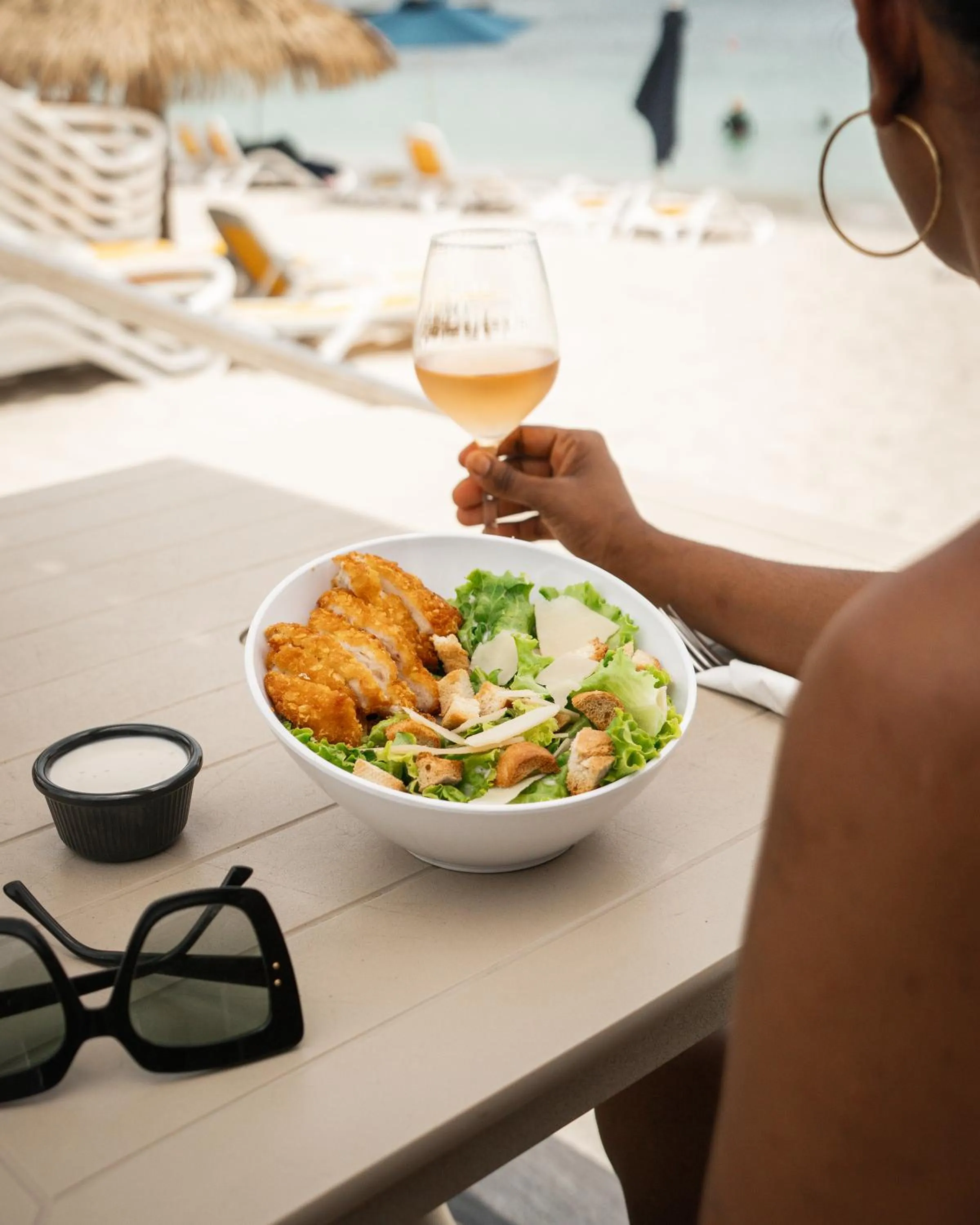 Restaurant/places to eat in Hotel Bambou