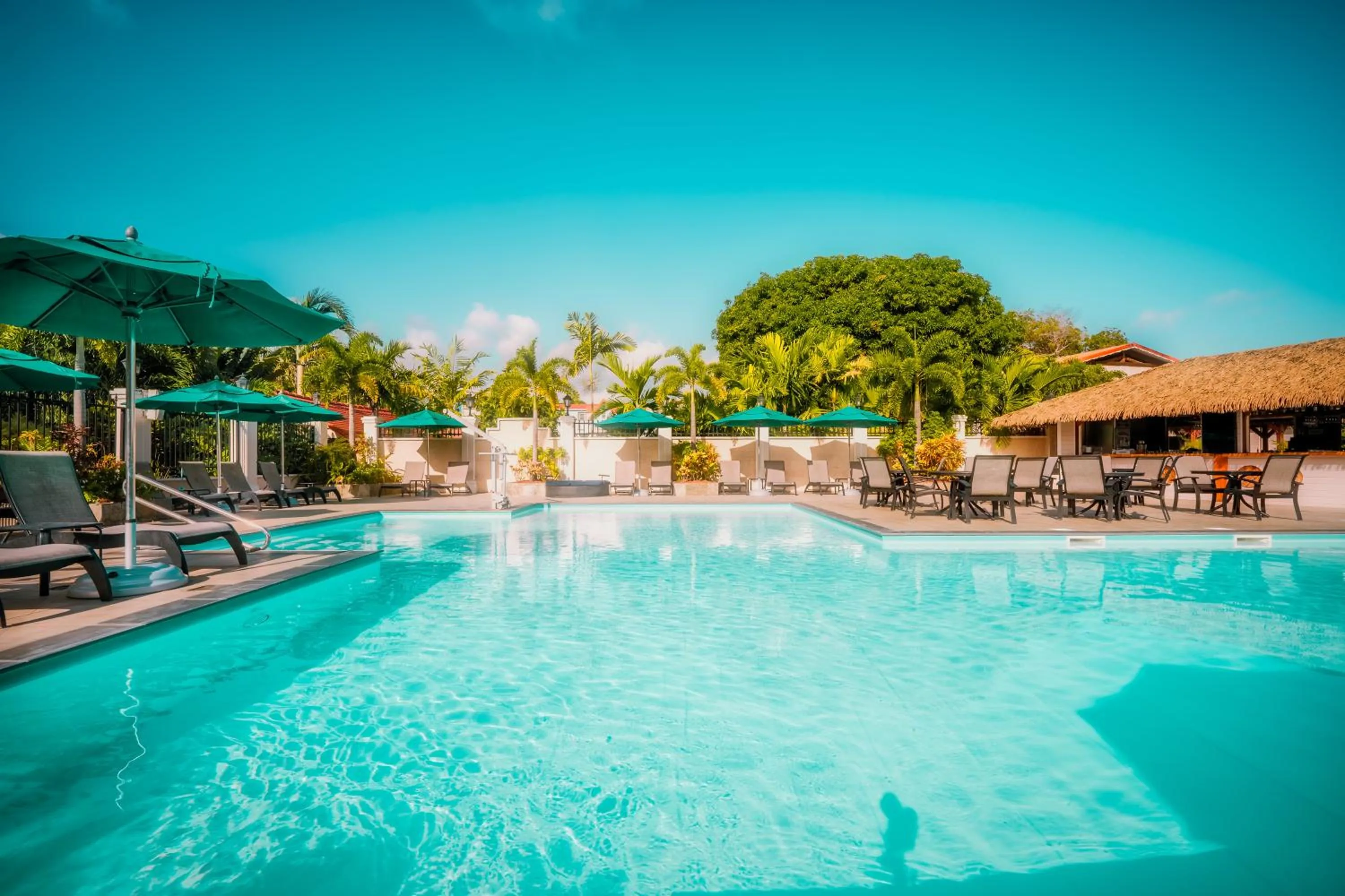 Pool view in Hotel Bambou
