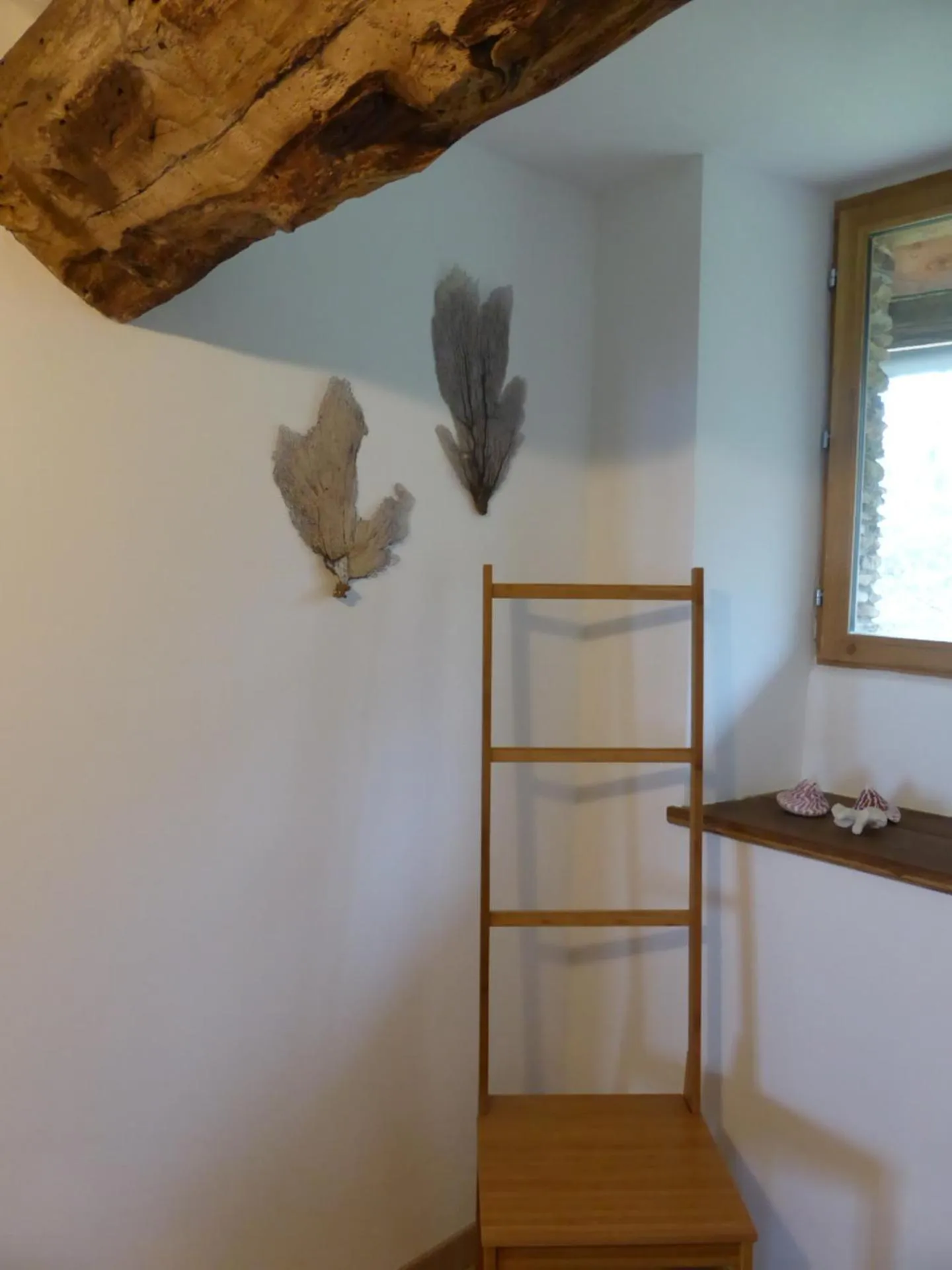 Decorative detail in B&B Bouton D'Or La Bouriotte