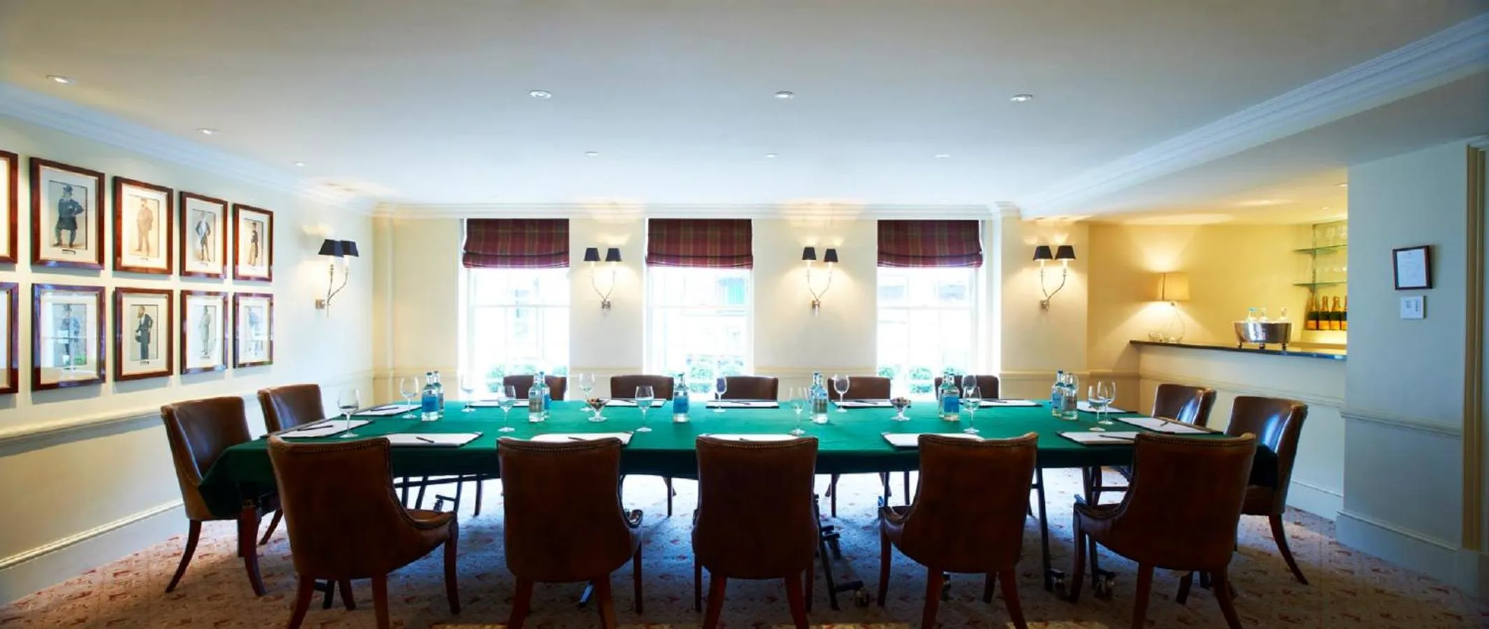 Business facilities in Durrants Hotel