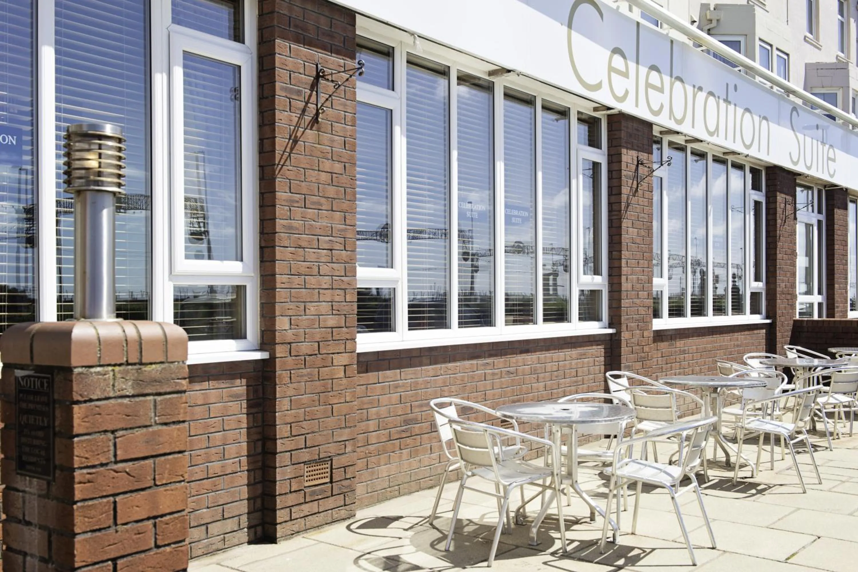 Patio in Carousel Hotel
