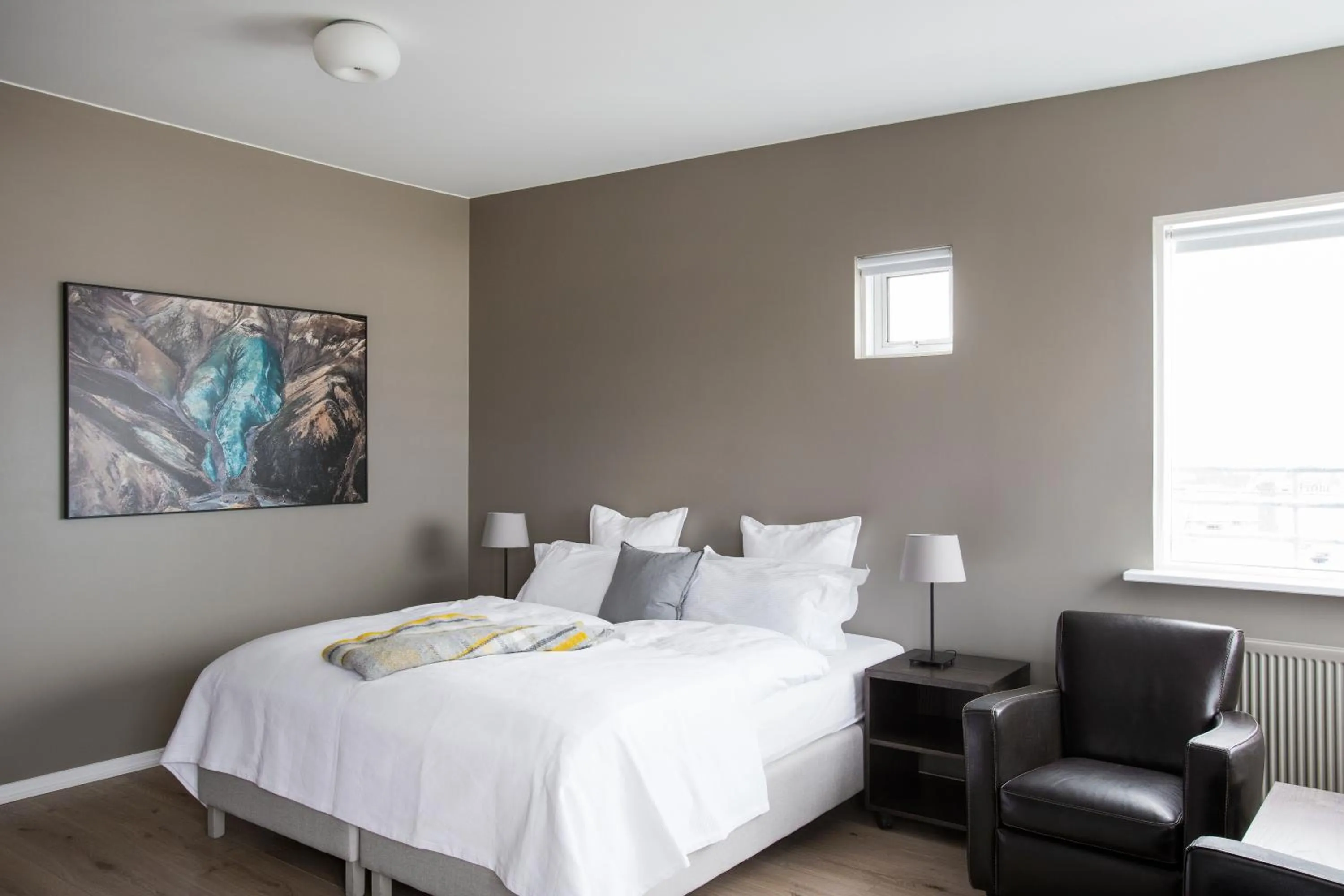 Day, Bed in Hotel Ódinsvé