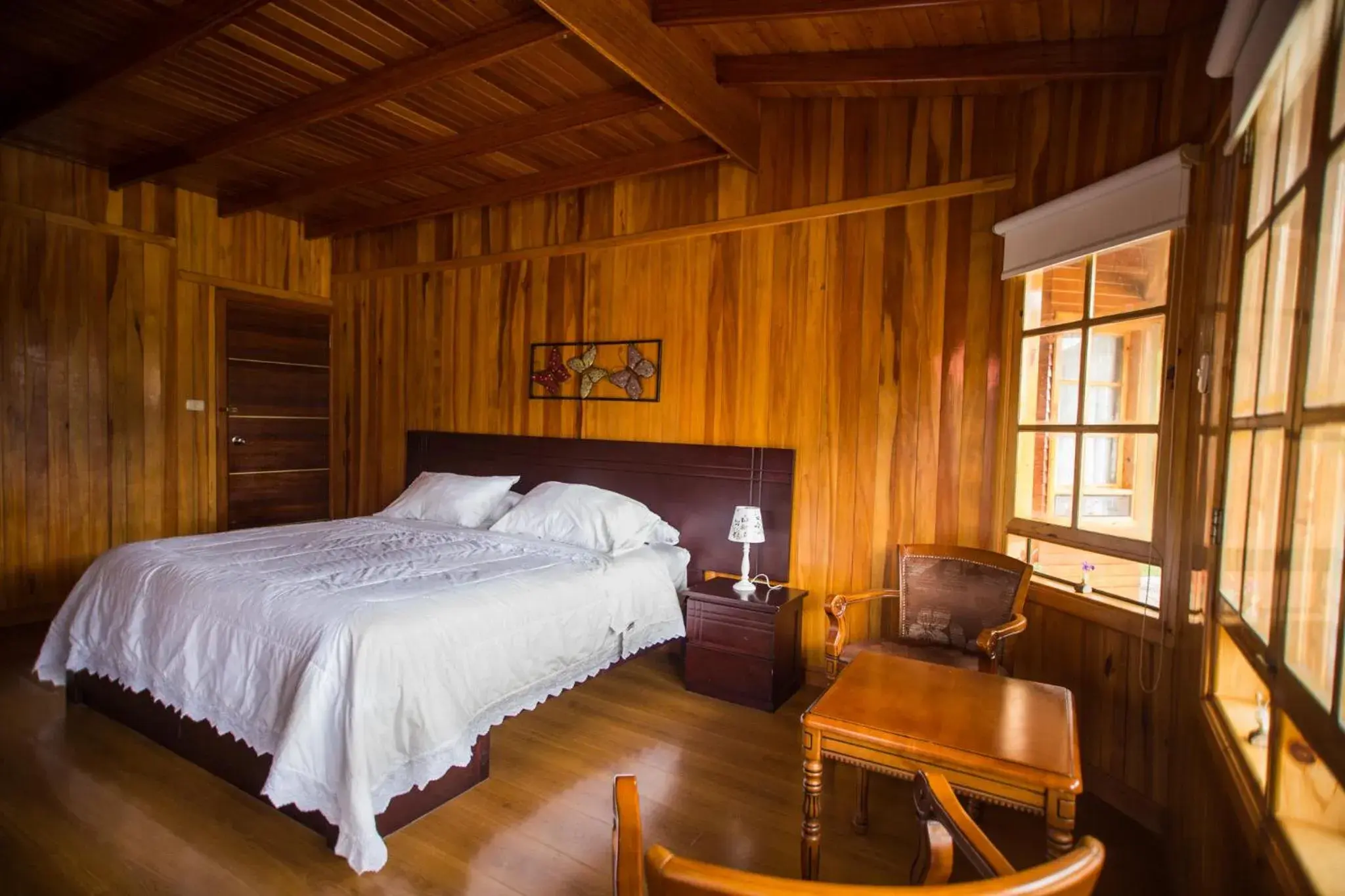 Family Bungalow in Cemayu Lodge Family Bungalow in Cemayu Lodge