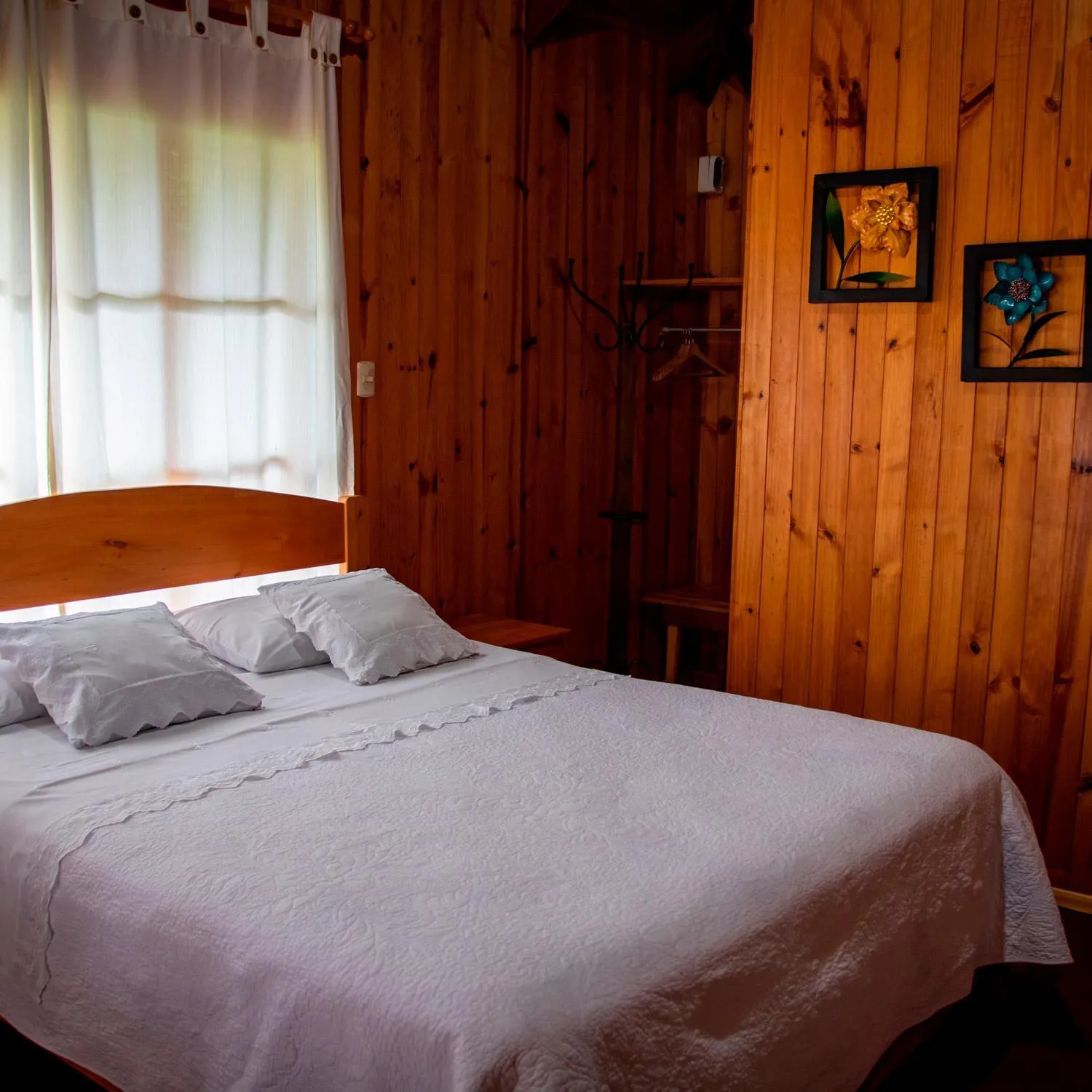 Bed in Cemayu Lodge
