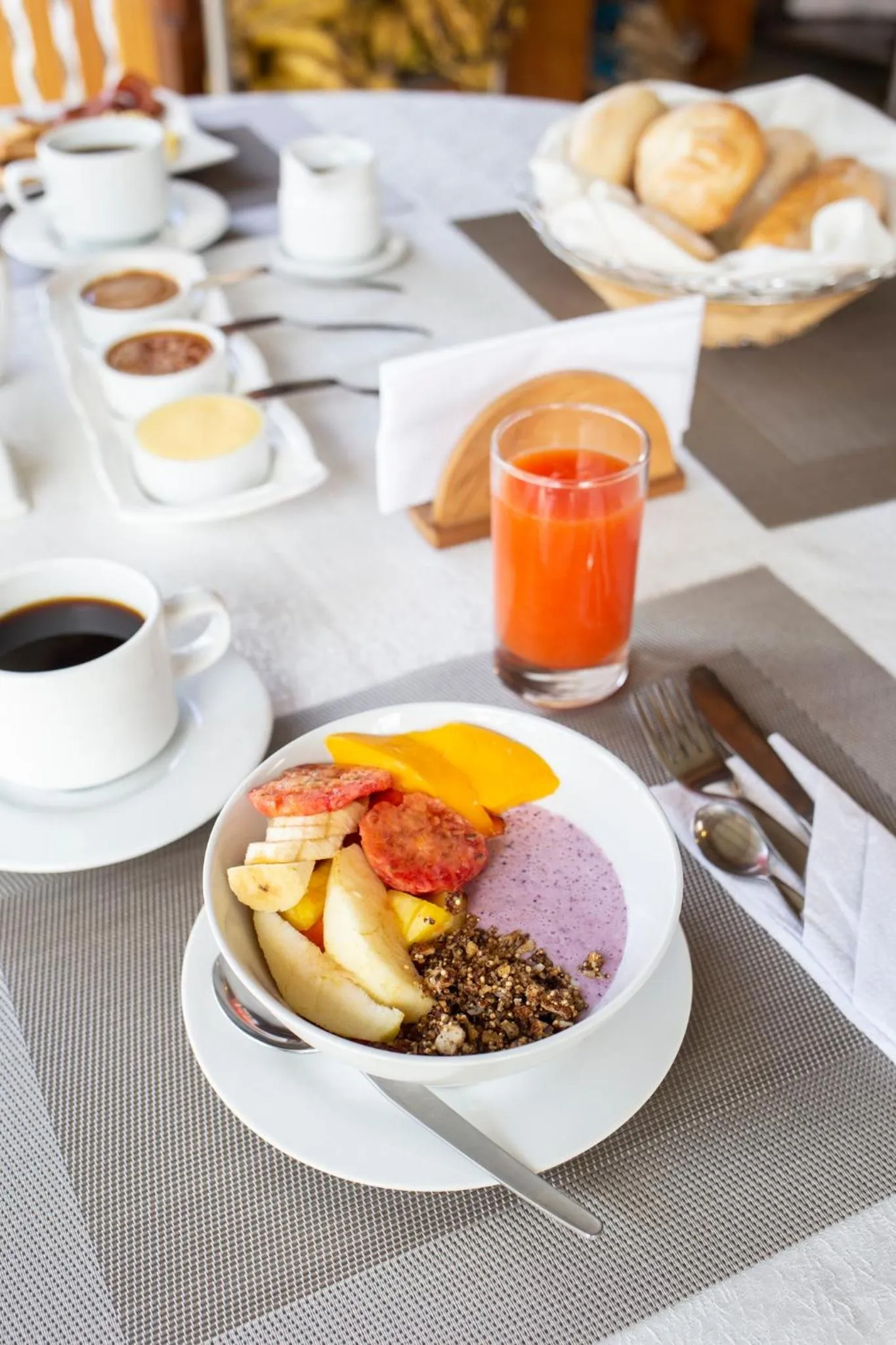 Breakfast in Cemayu Lodge