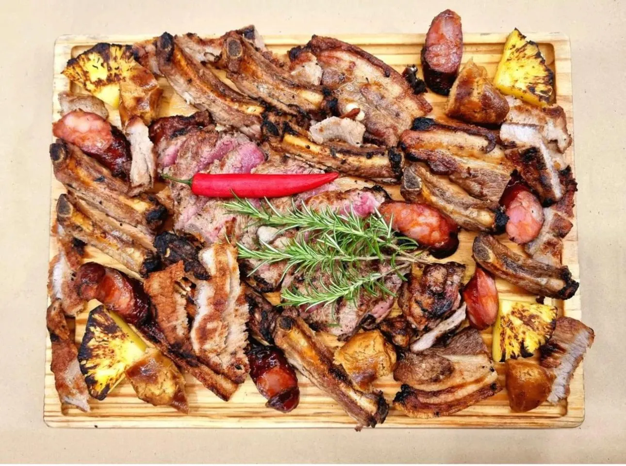 Restaurant/places to eat in Residencial Dona Teresa