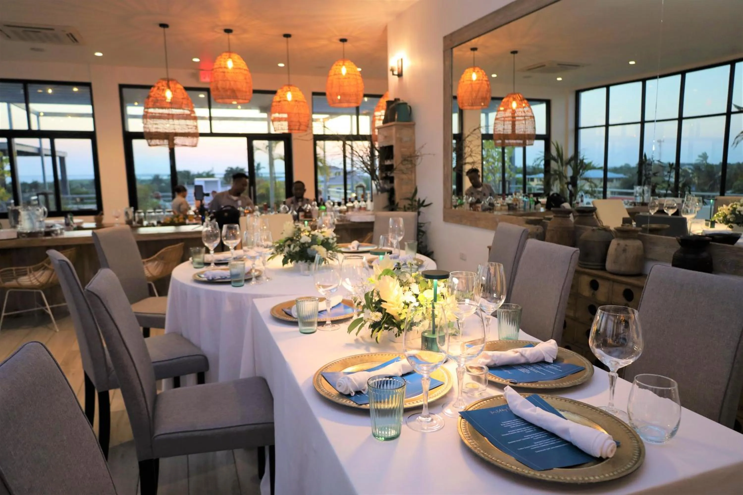 Restaurant/places to eat in The Ellysian Boutique Hotel