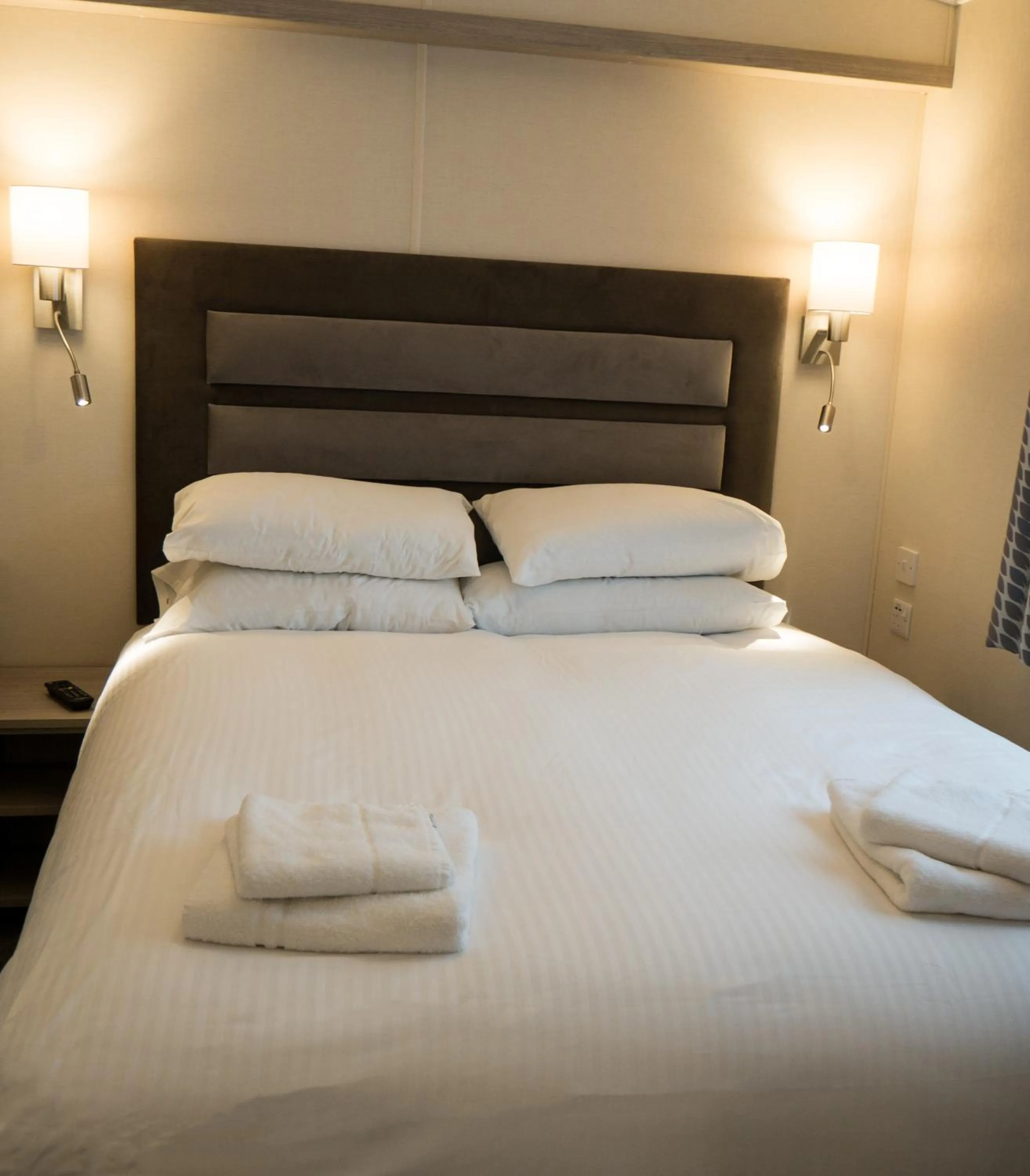 Bedroom, Bed in Newby Bridge Country Caravan Park