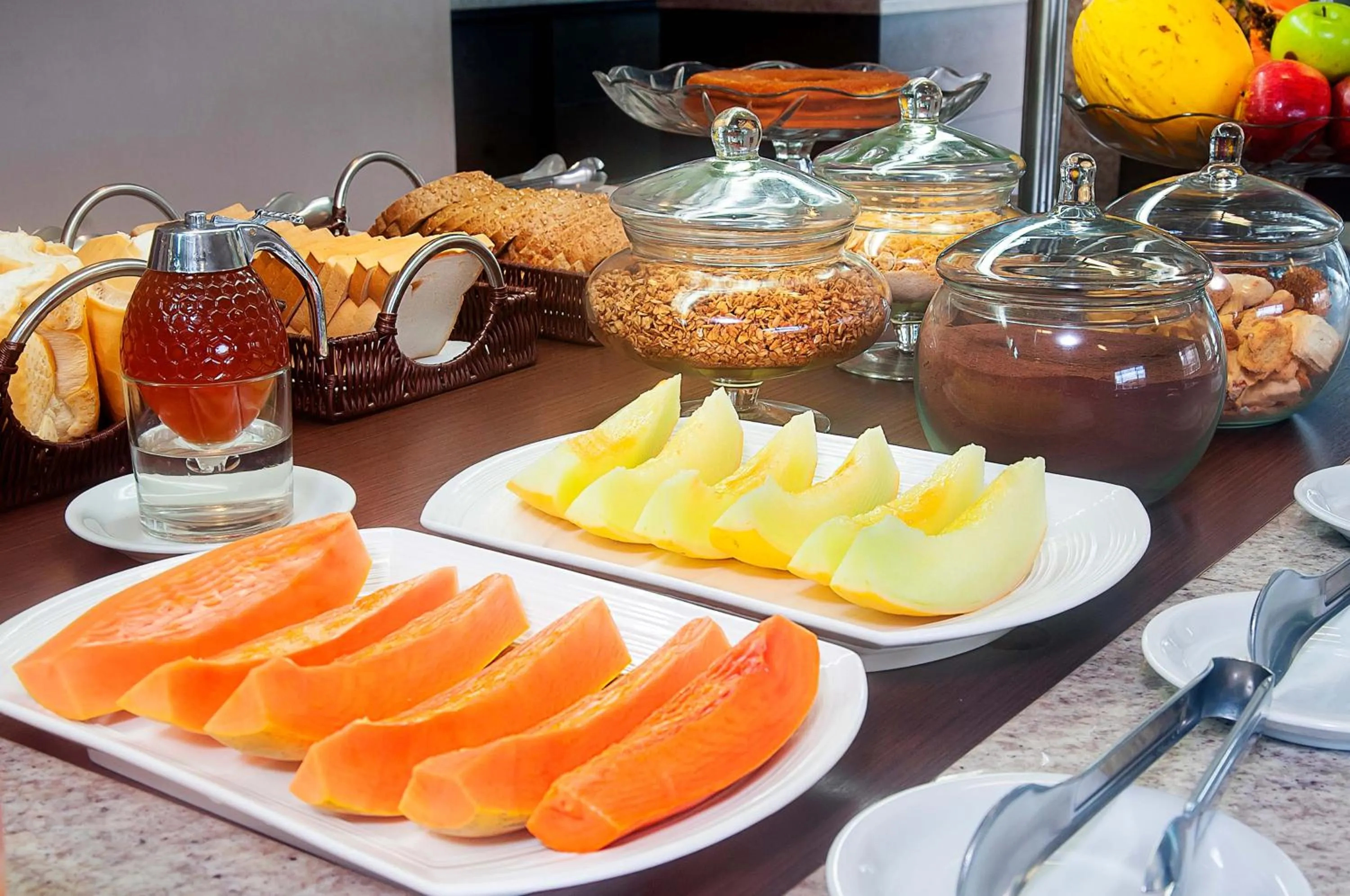 Breakfast in Kennedy Slim Hotel