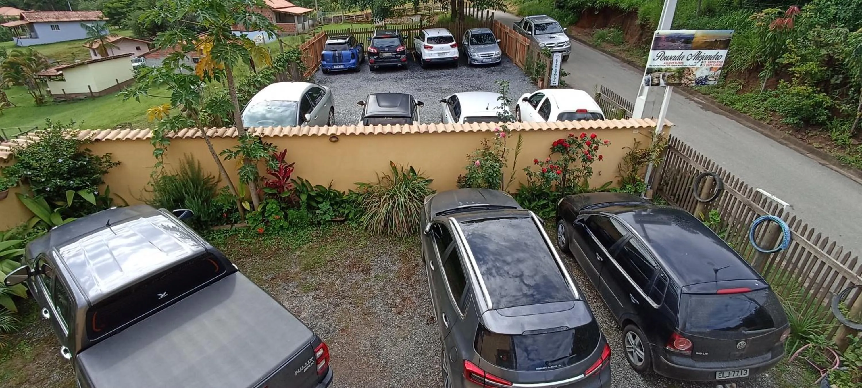 Parking in Pousada Alejandro