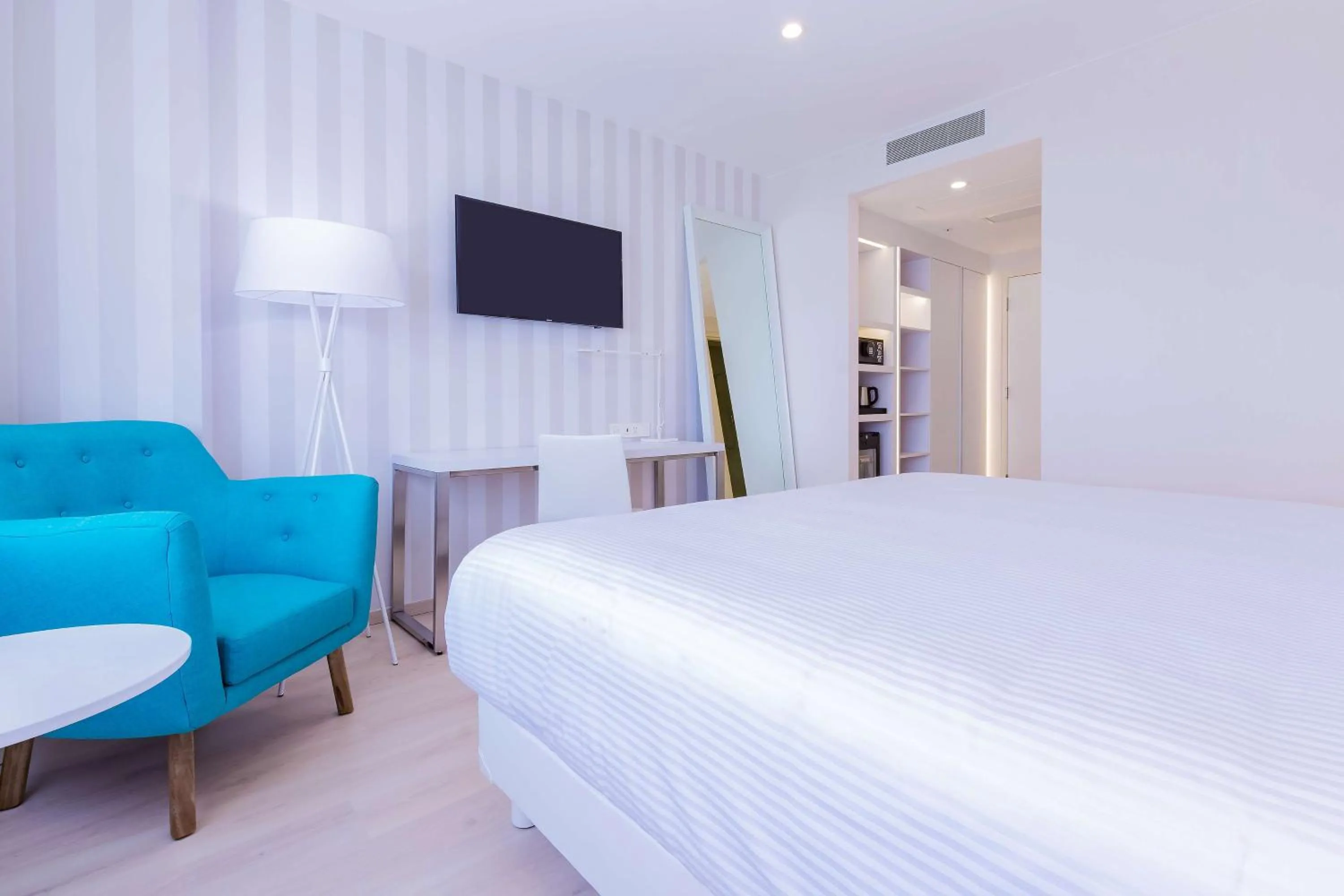 Bedroom, Bed in NH Puebla FINSA