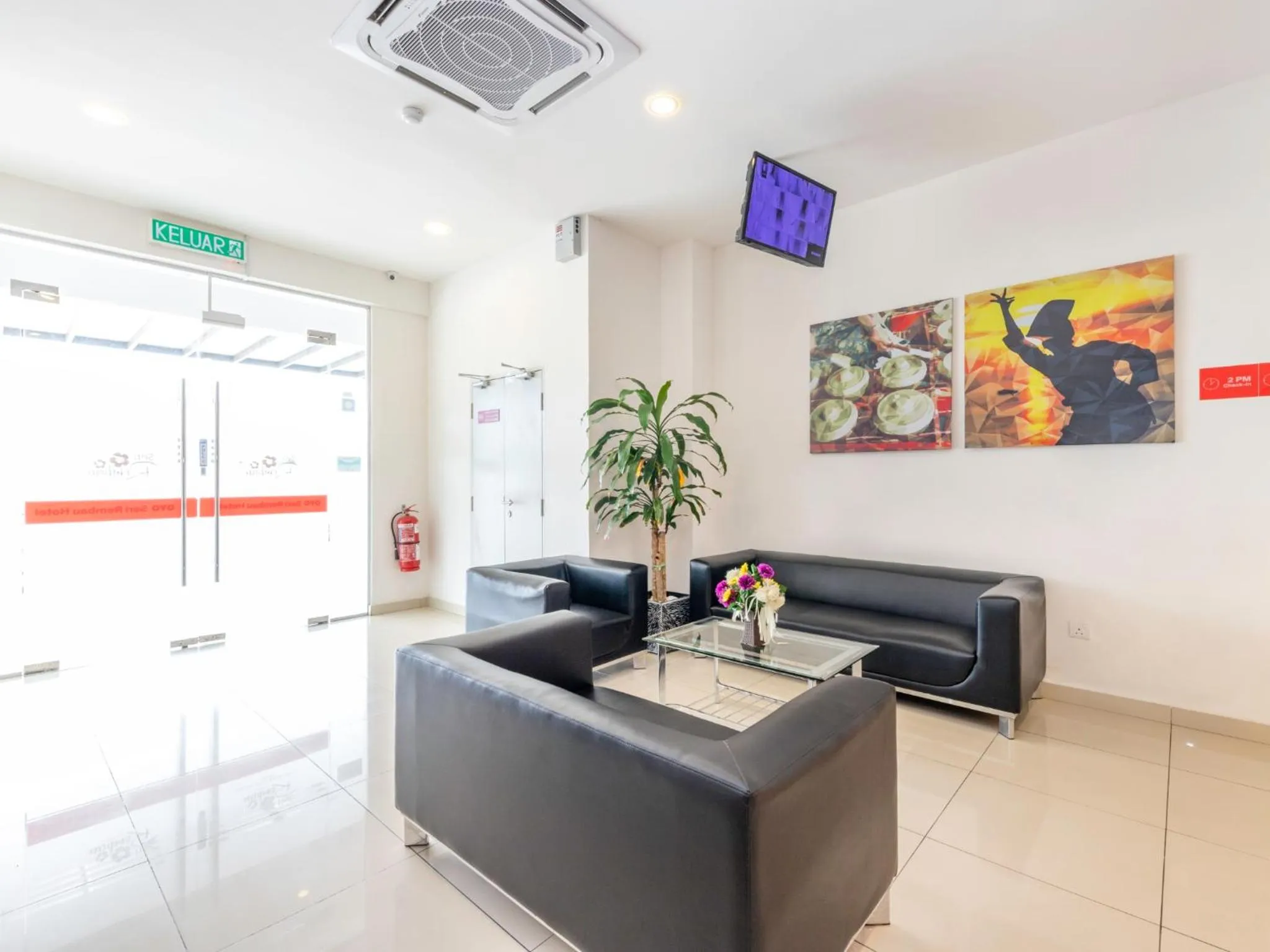 Seating area in Hotel Seri Rembau