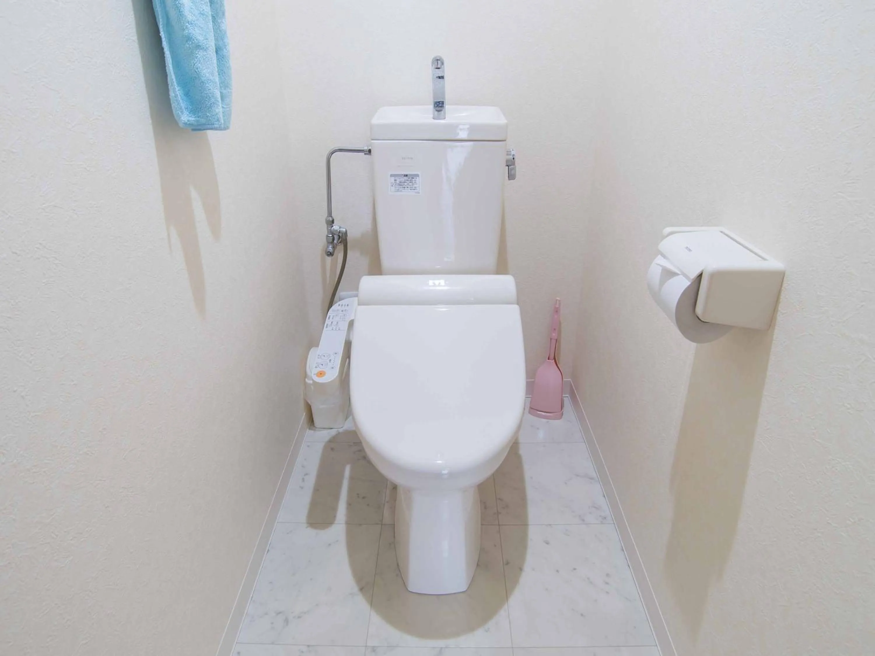 Photo of the whole room in Kenrokuen Inn