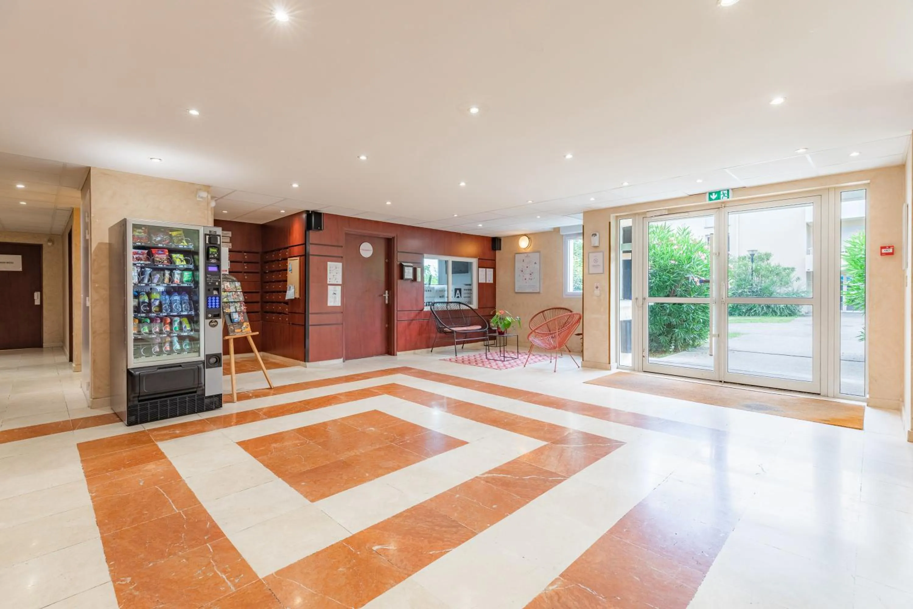 Lobby or reception in Appart'City Classic Toulouse Tournefeuille