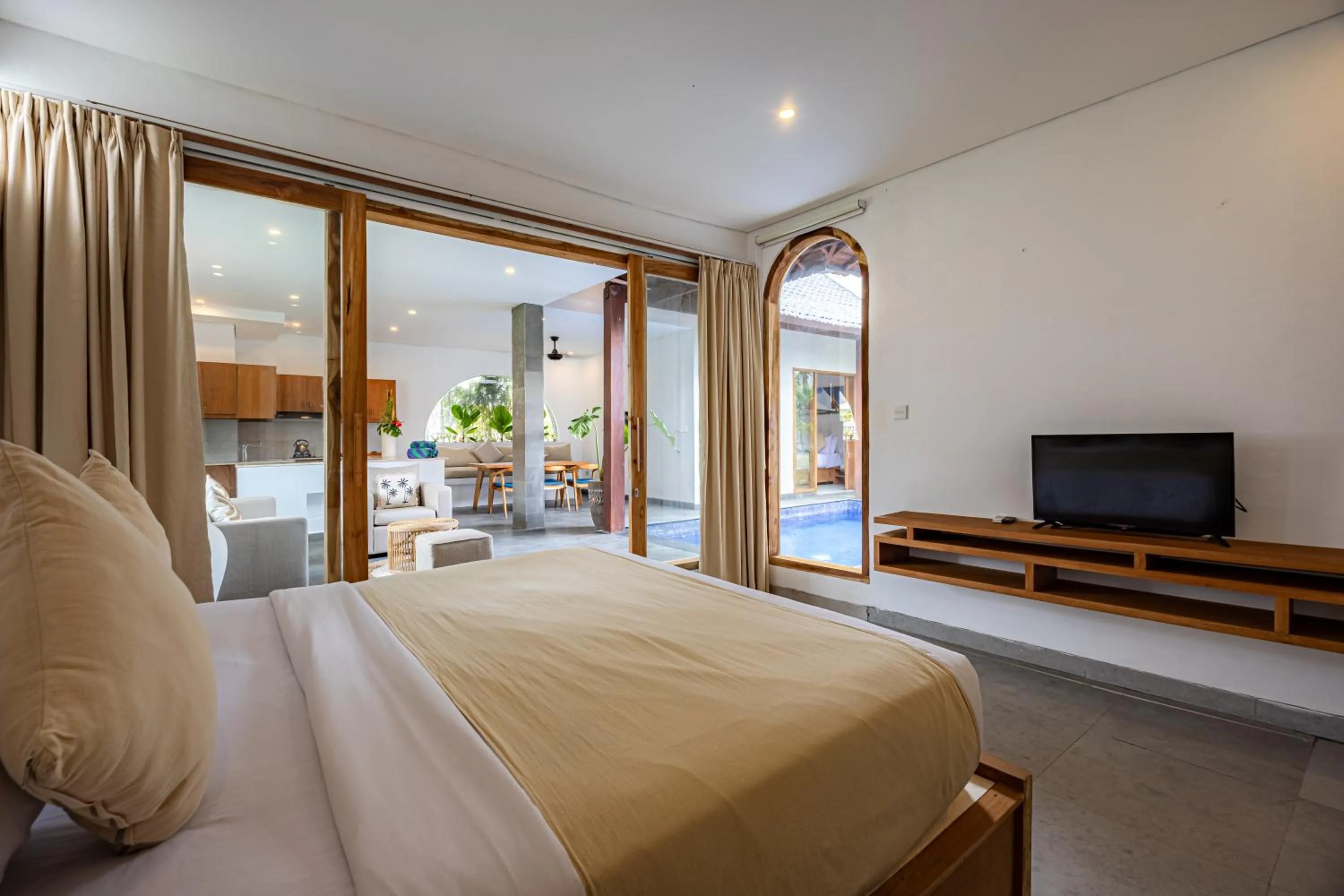 Bed in Apple Villa & Suite Seminyak