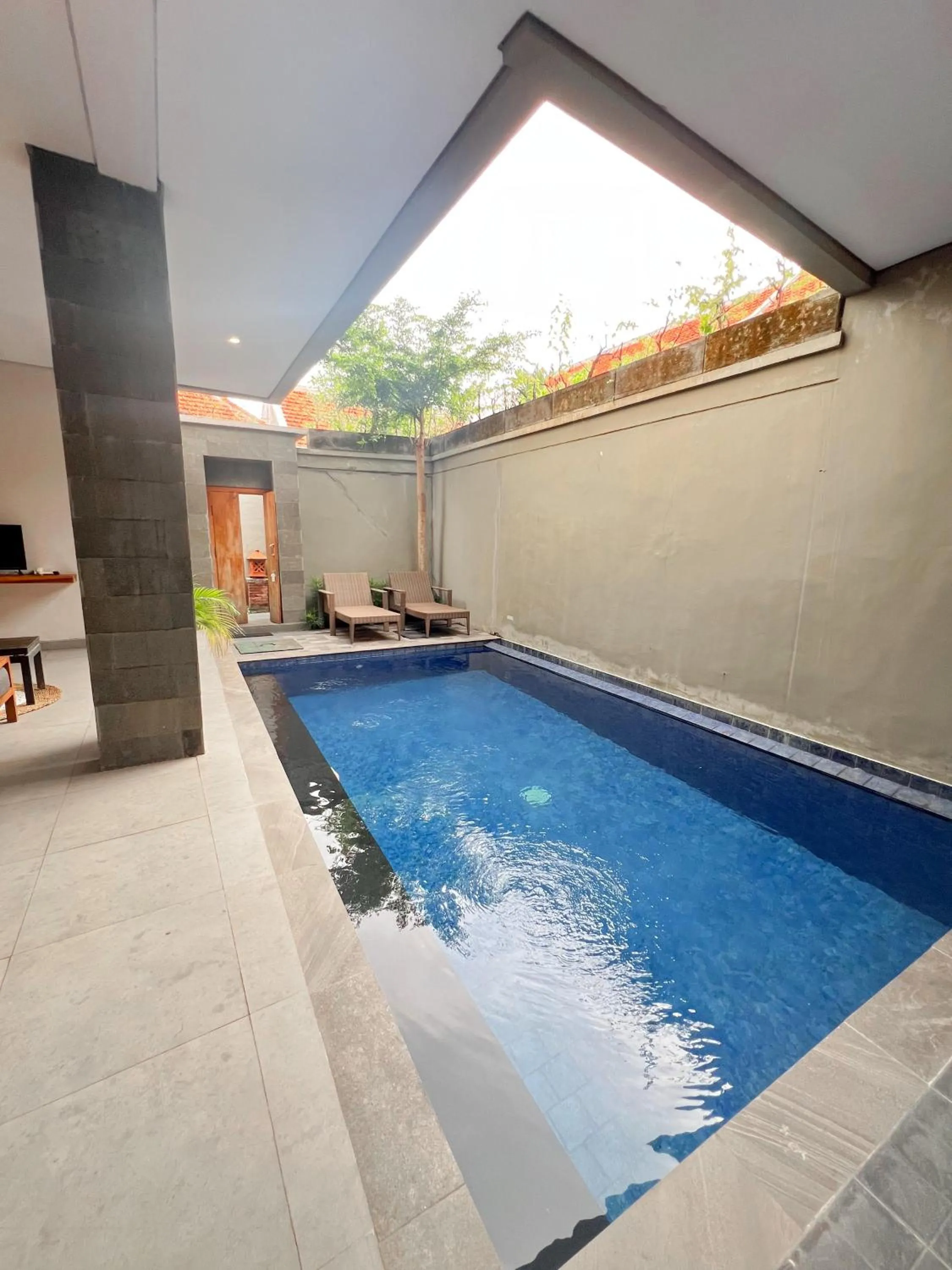 Apple Villa & Suite Seminyak