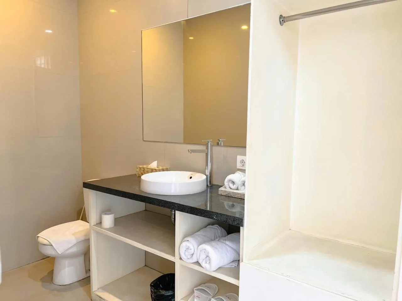 Apple Villa & Suite Seminyak