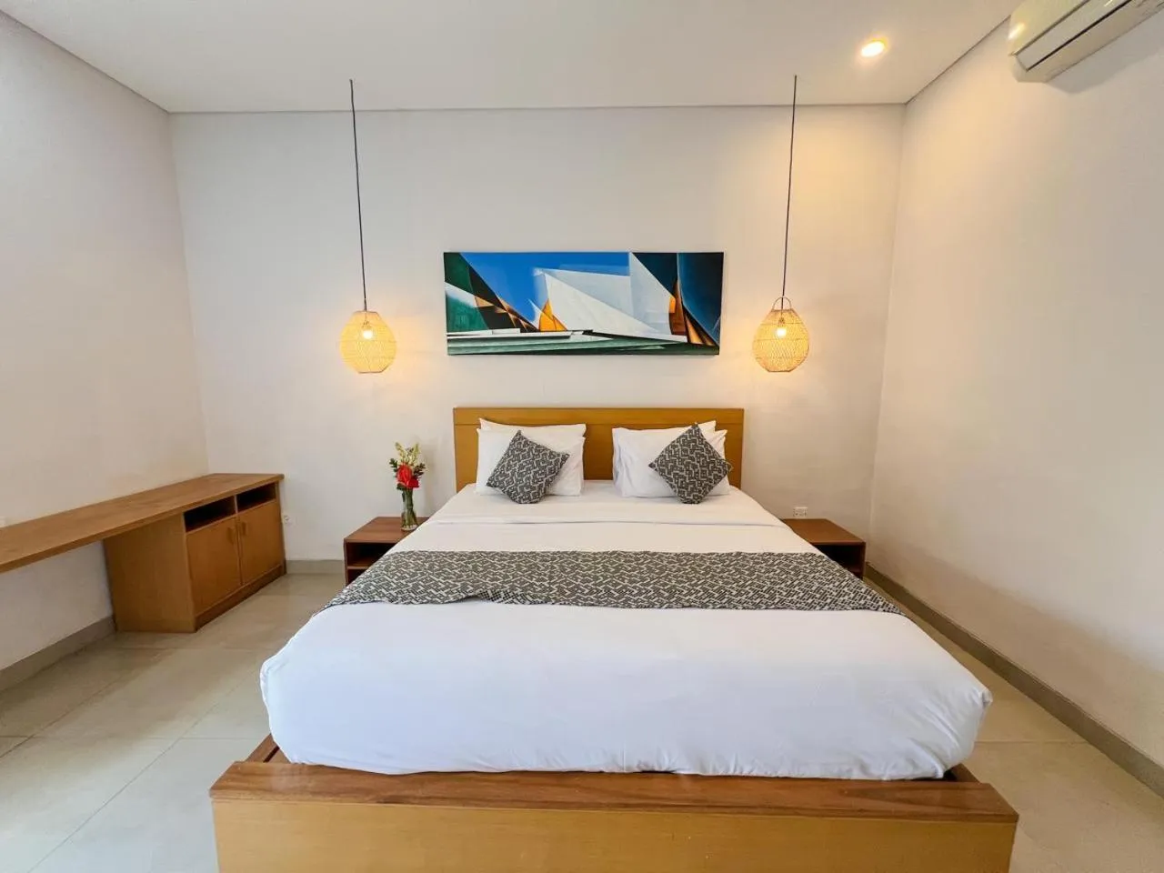 Bed in Apple Villa & Suite Seminyak