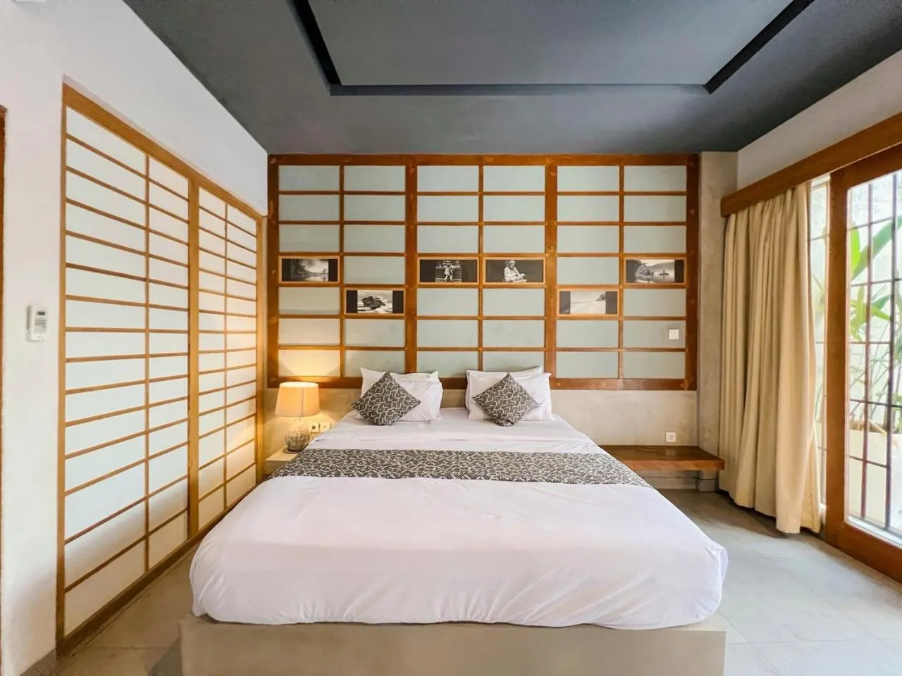 Bed in Apple Villa & Suite Seminyak