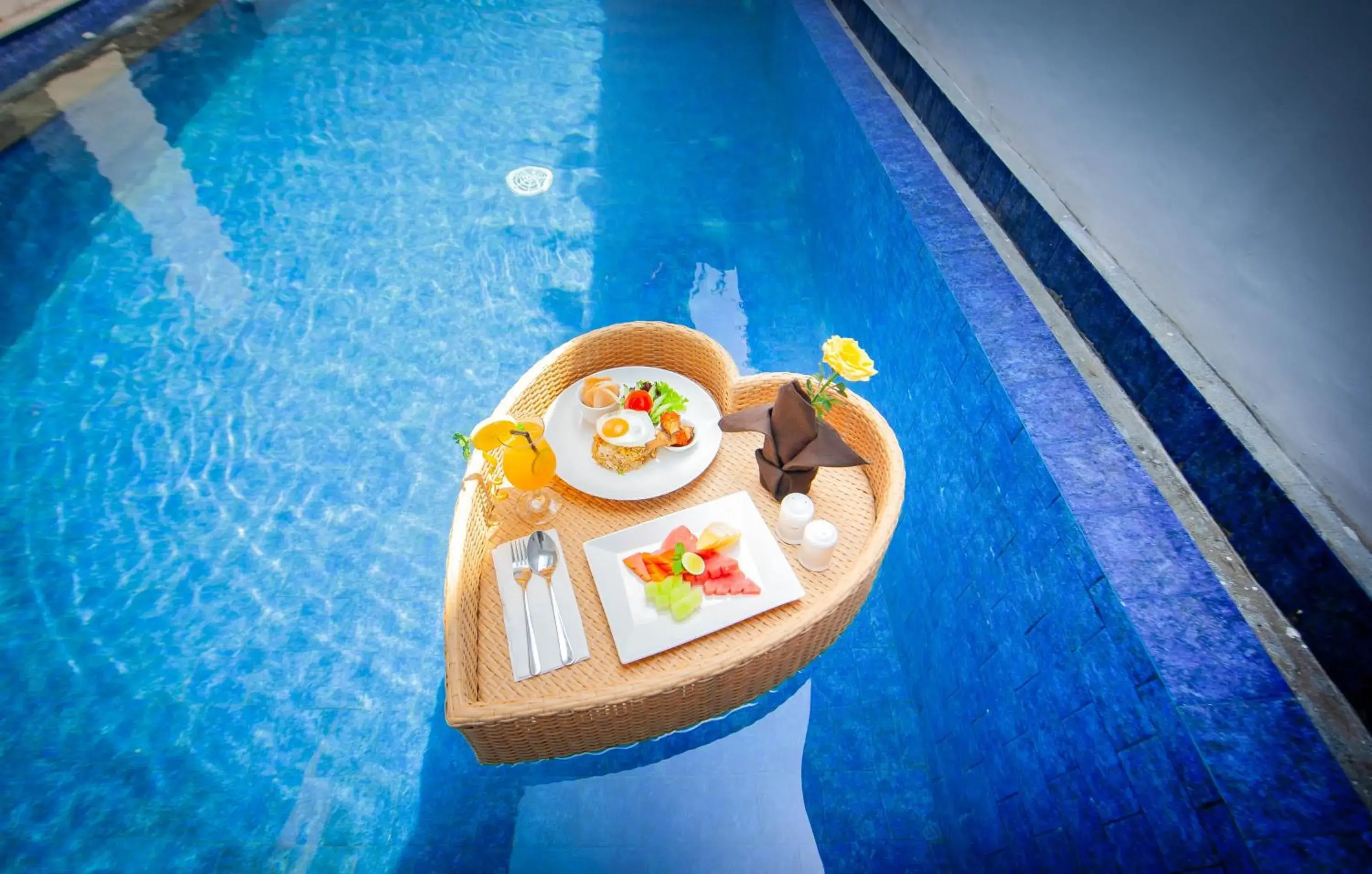 Three-Bedroom Villa in Apple Villa & Suite Seminyak Three-Bedroom Villa in Apple Villa & Suite Seminyak