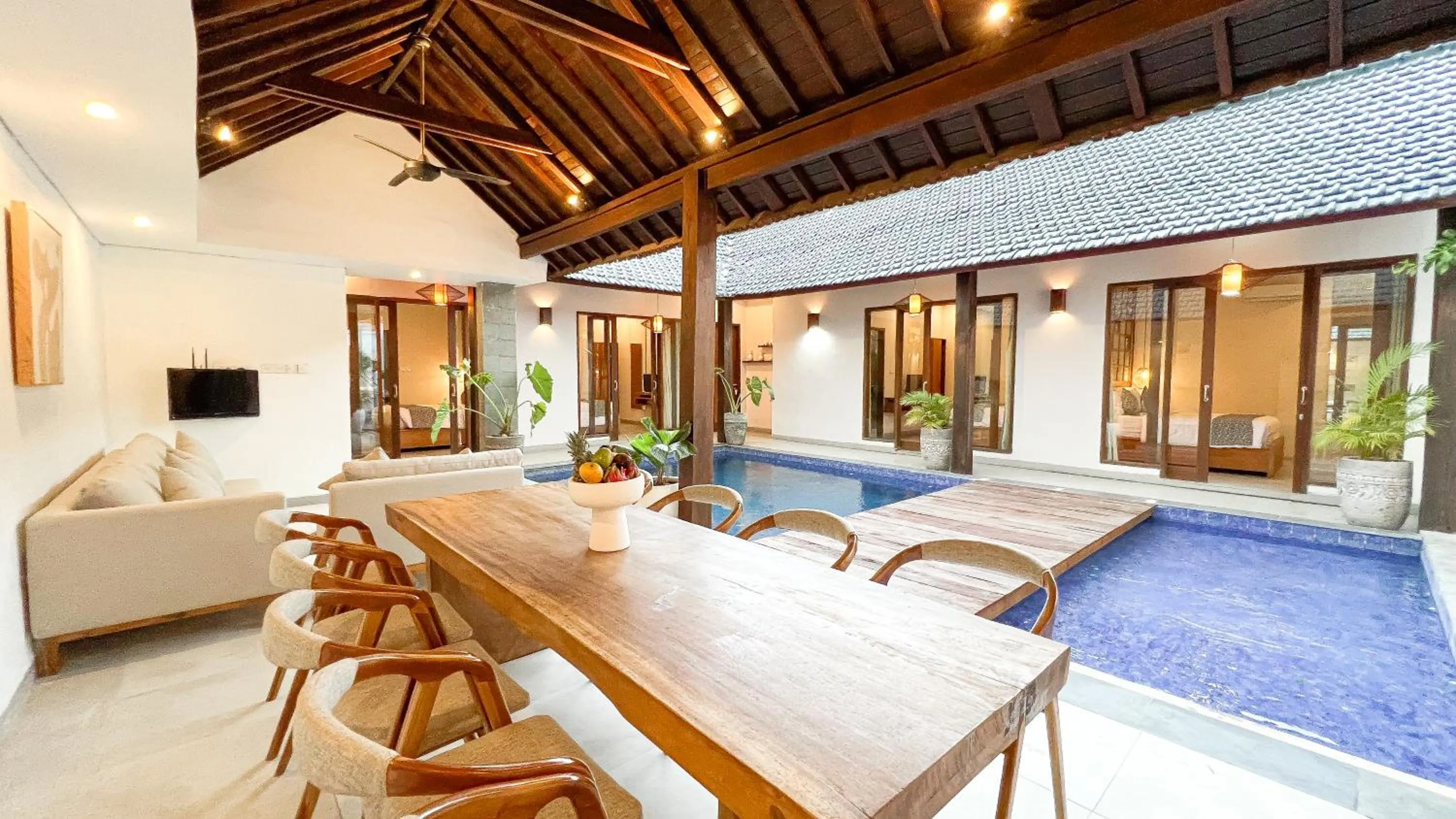 Apple Villa & Suite Seminyak