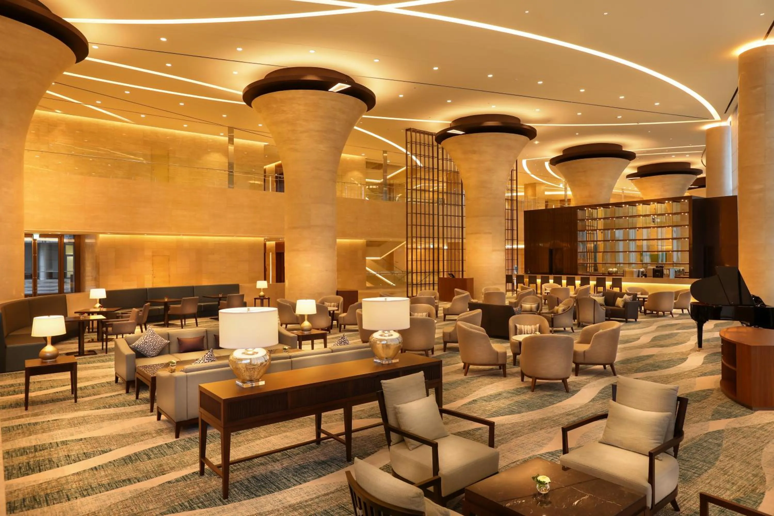 Lounge or bar in LOTTE Hotel Yangon