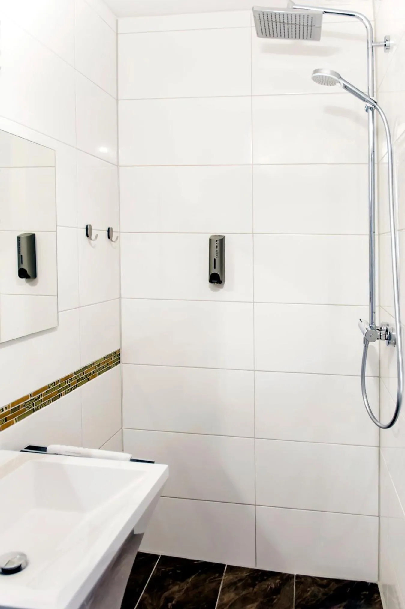 Shower in Hotel Royal