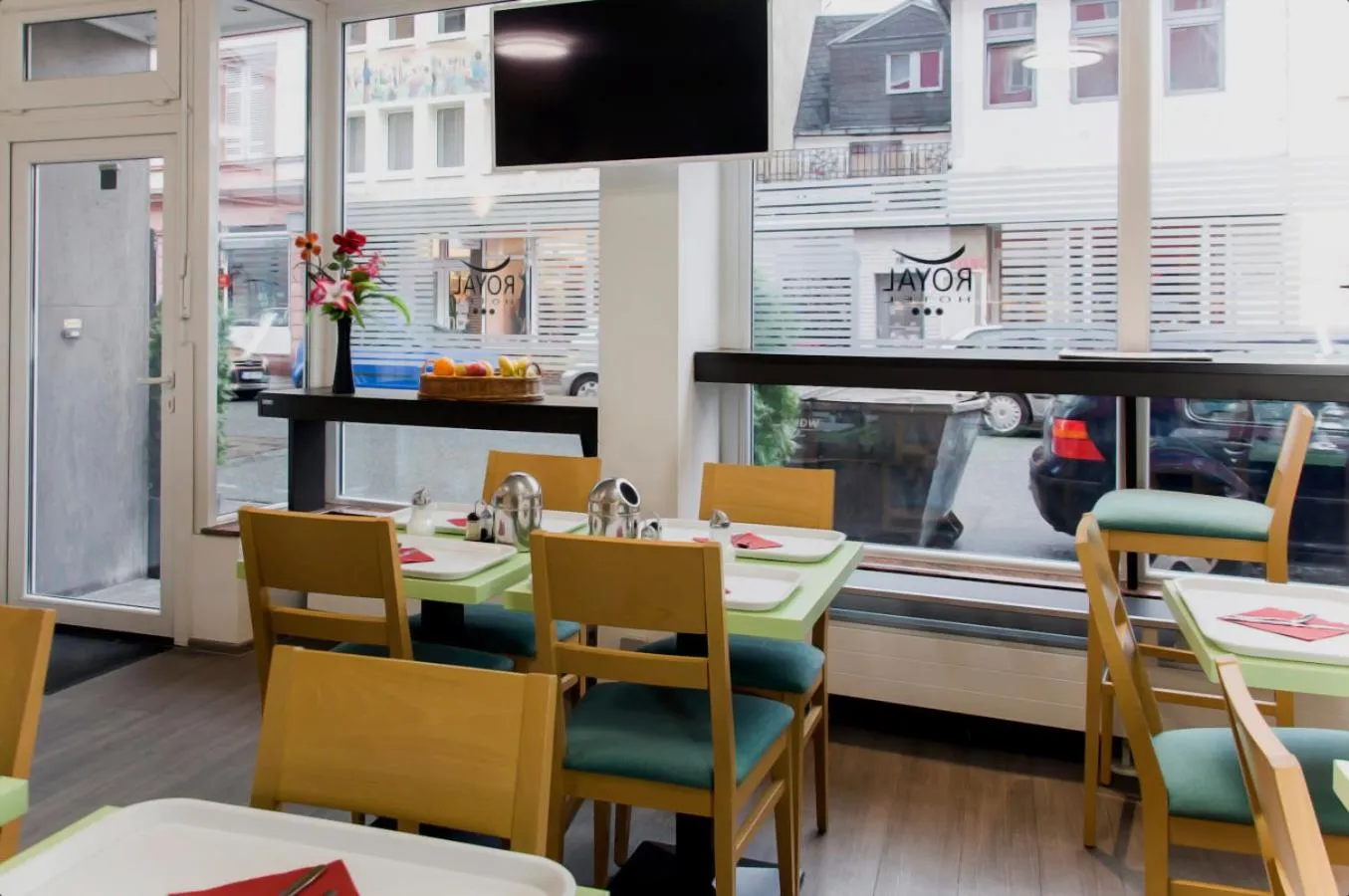 Dining area in Hotel Royal