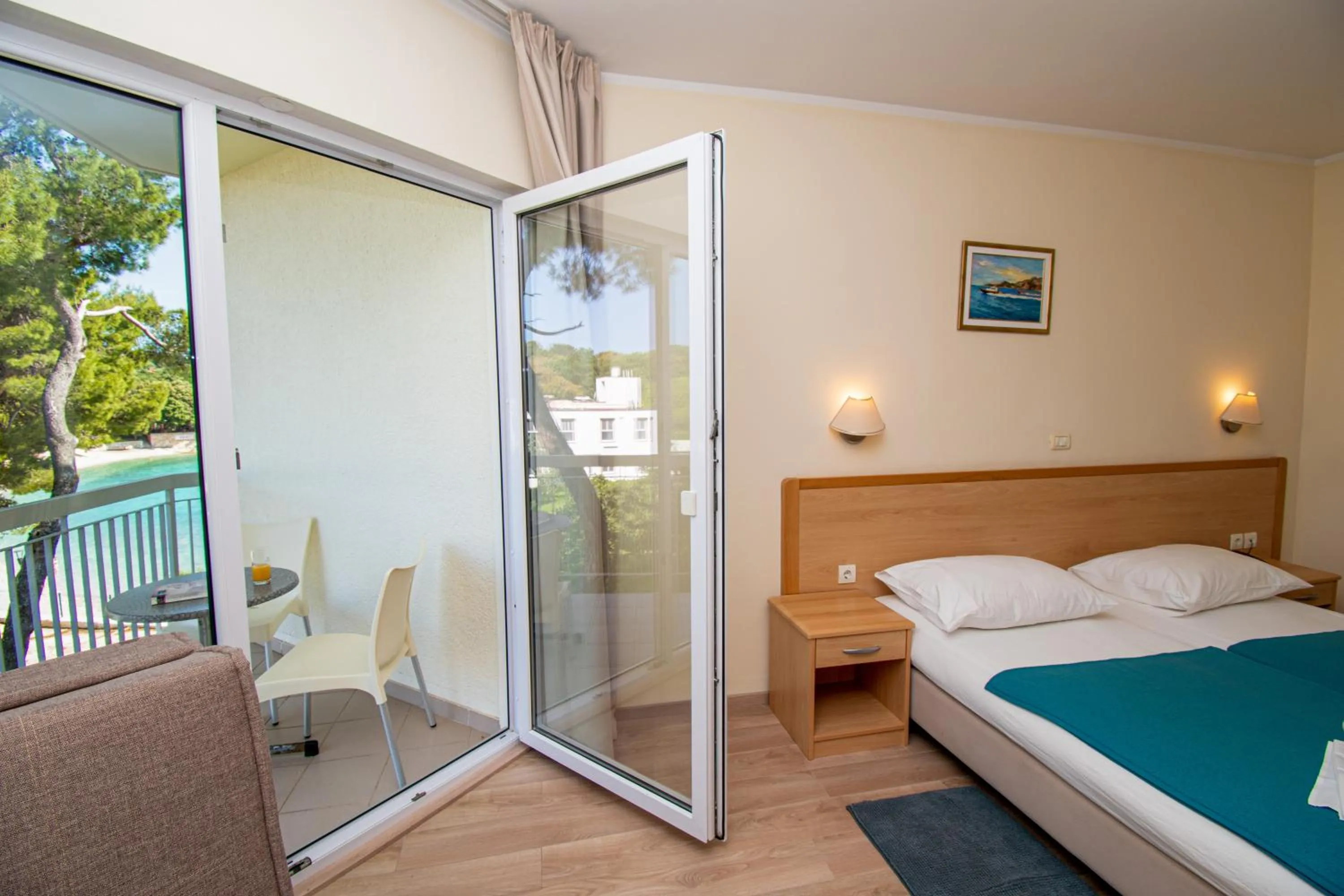 Photo of the whole room, Bed in Centinera Resort