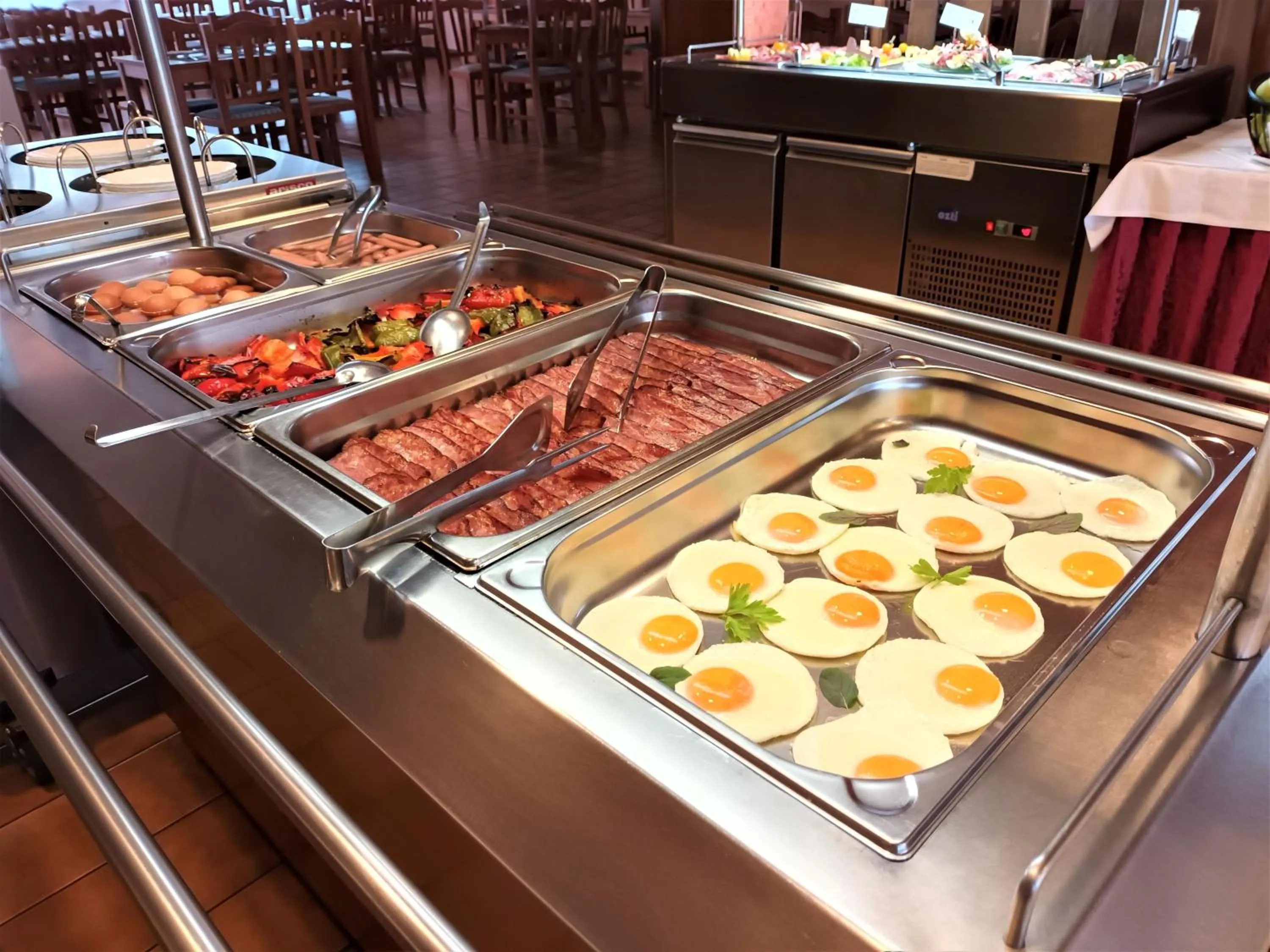 Buffet breakfast in Centinera Resort