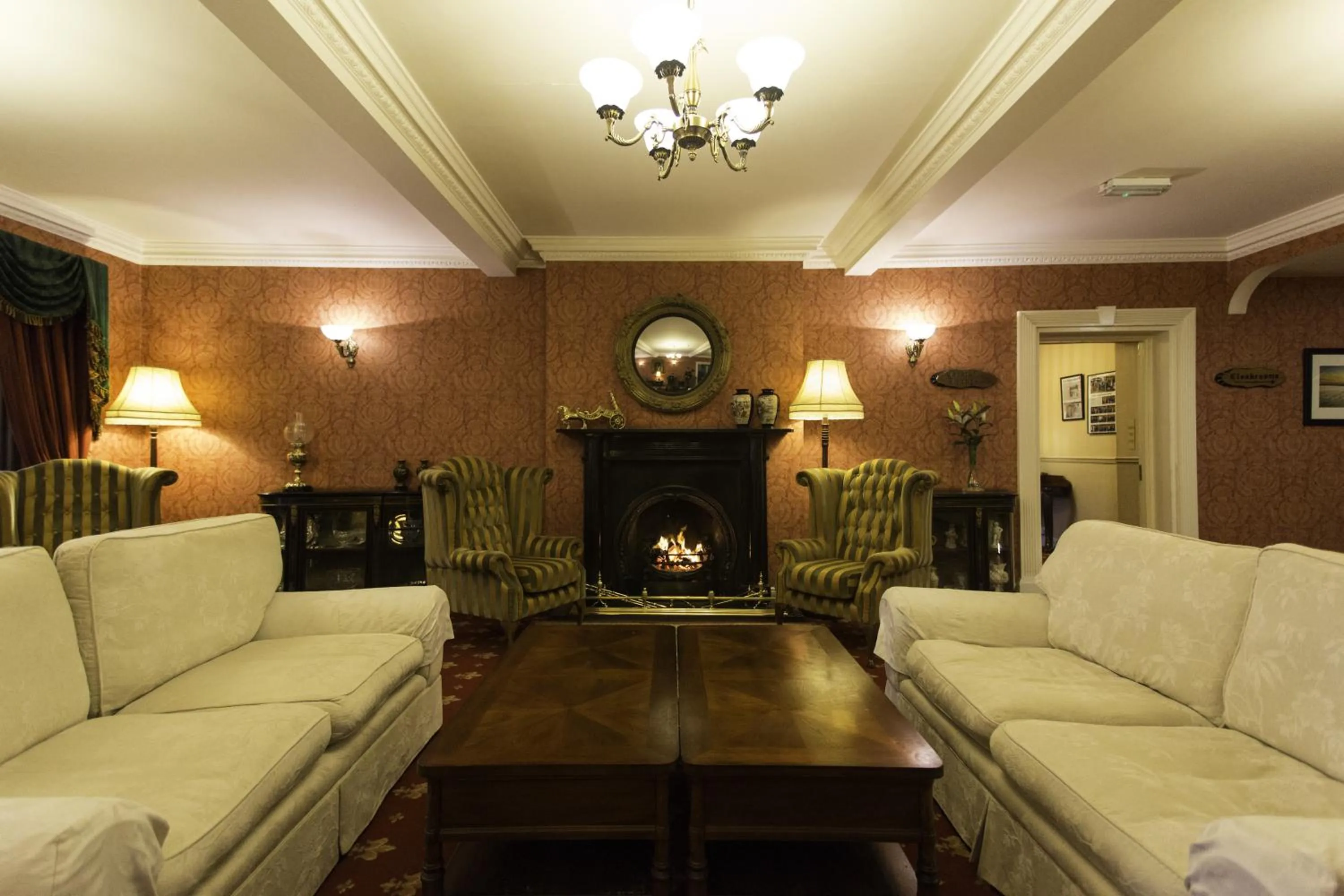 Lobby or reception in Sandhouse Hotel