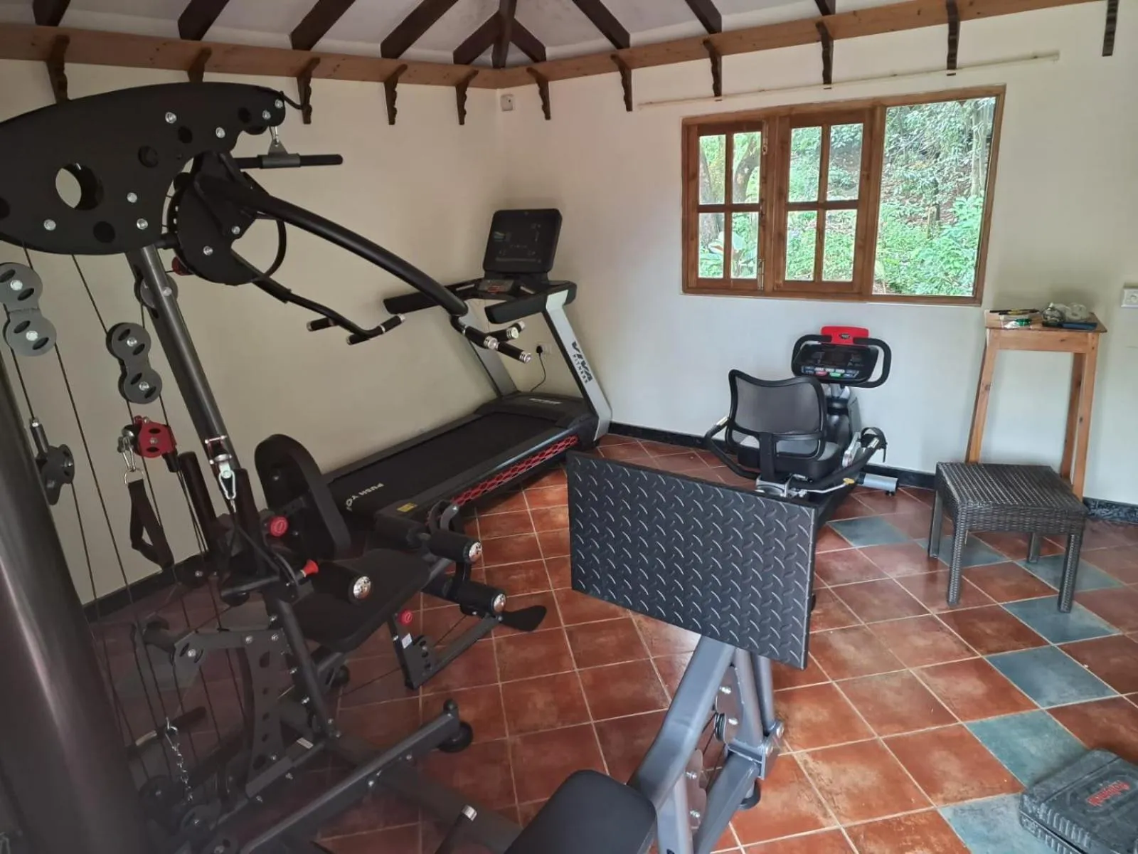 Amritara Aura Resort & Spa