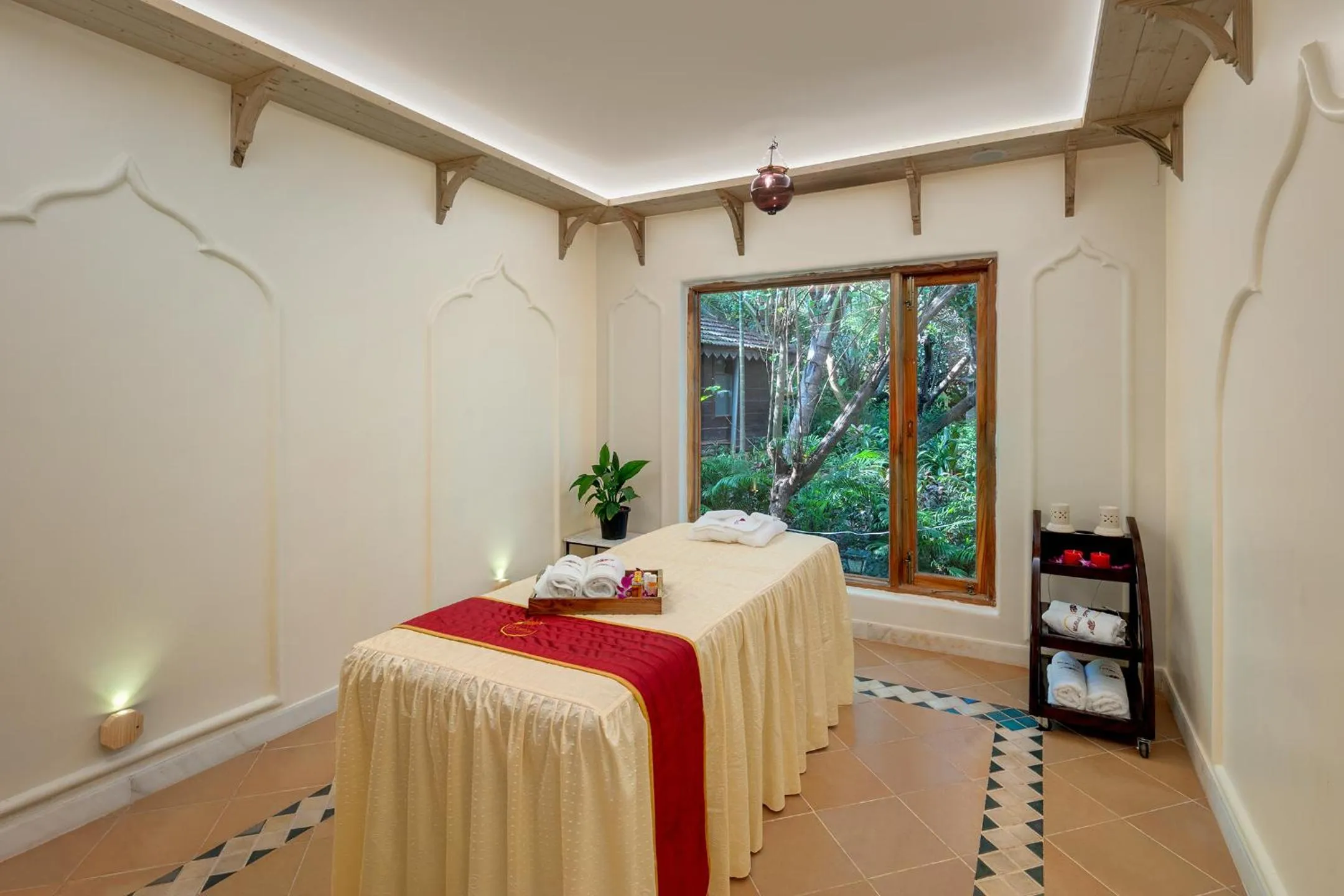 Massage, Bed in Amritara Aura Resort & Spa