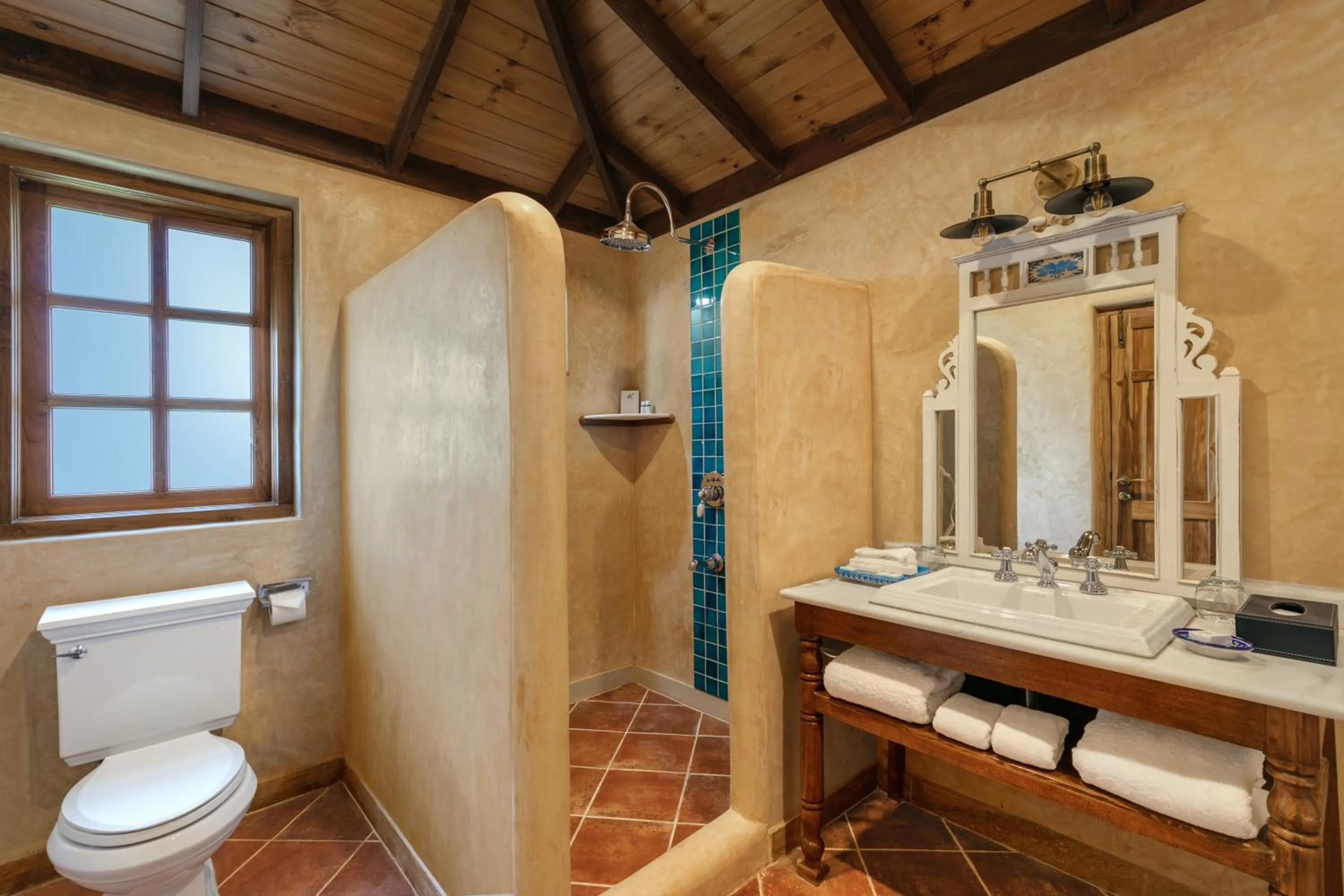 Bathroom in Amritara Aura Resort & Spa