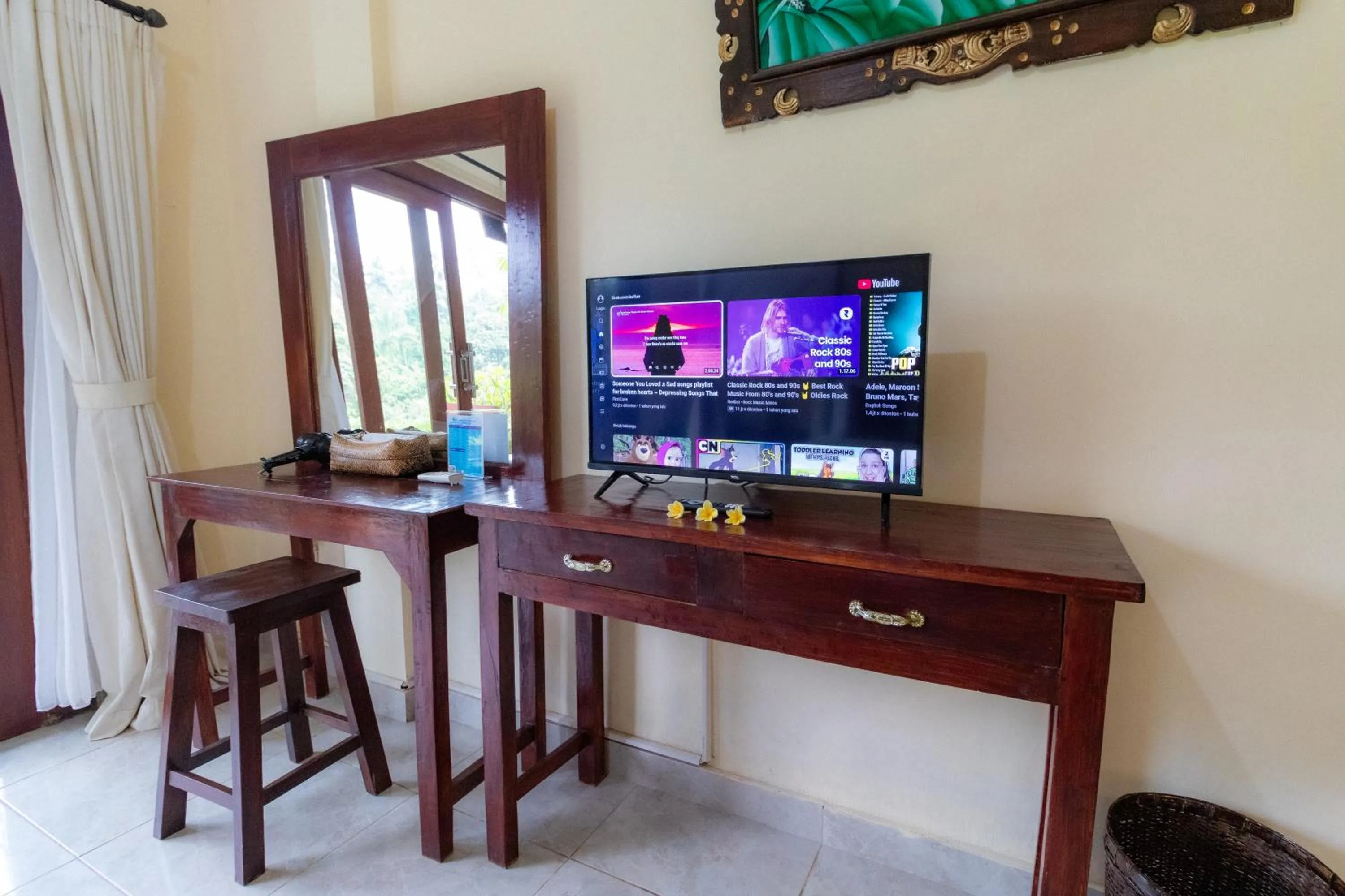 TV and multimedia in Doni House & Villas