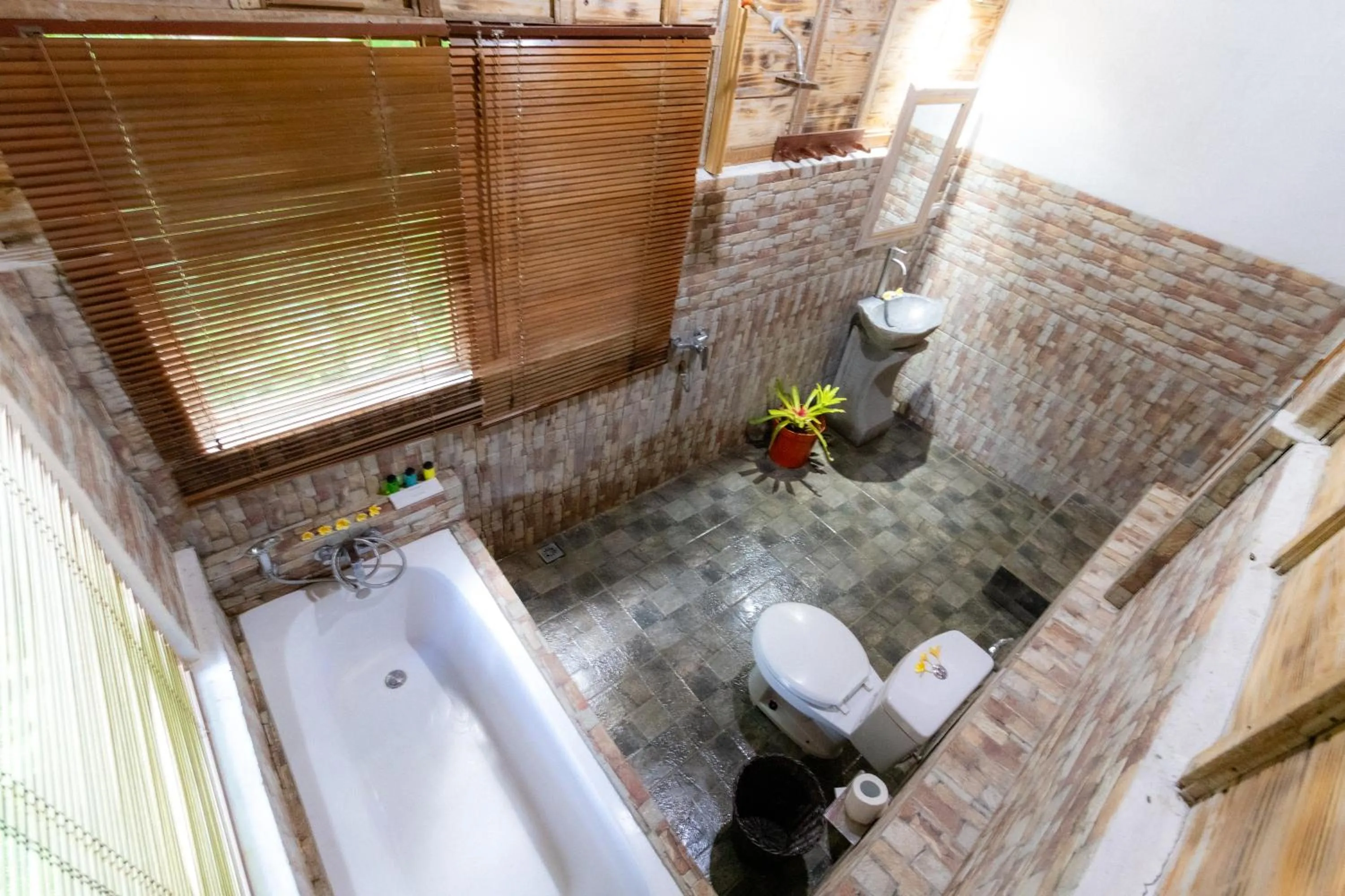 Bathroom in Doni House & Villas