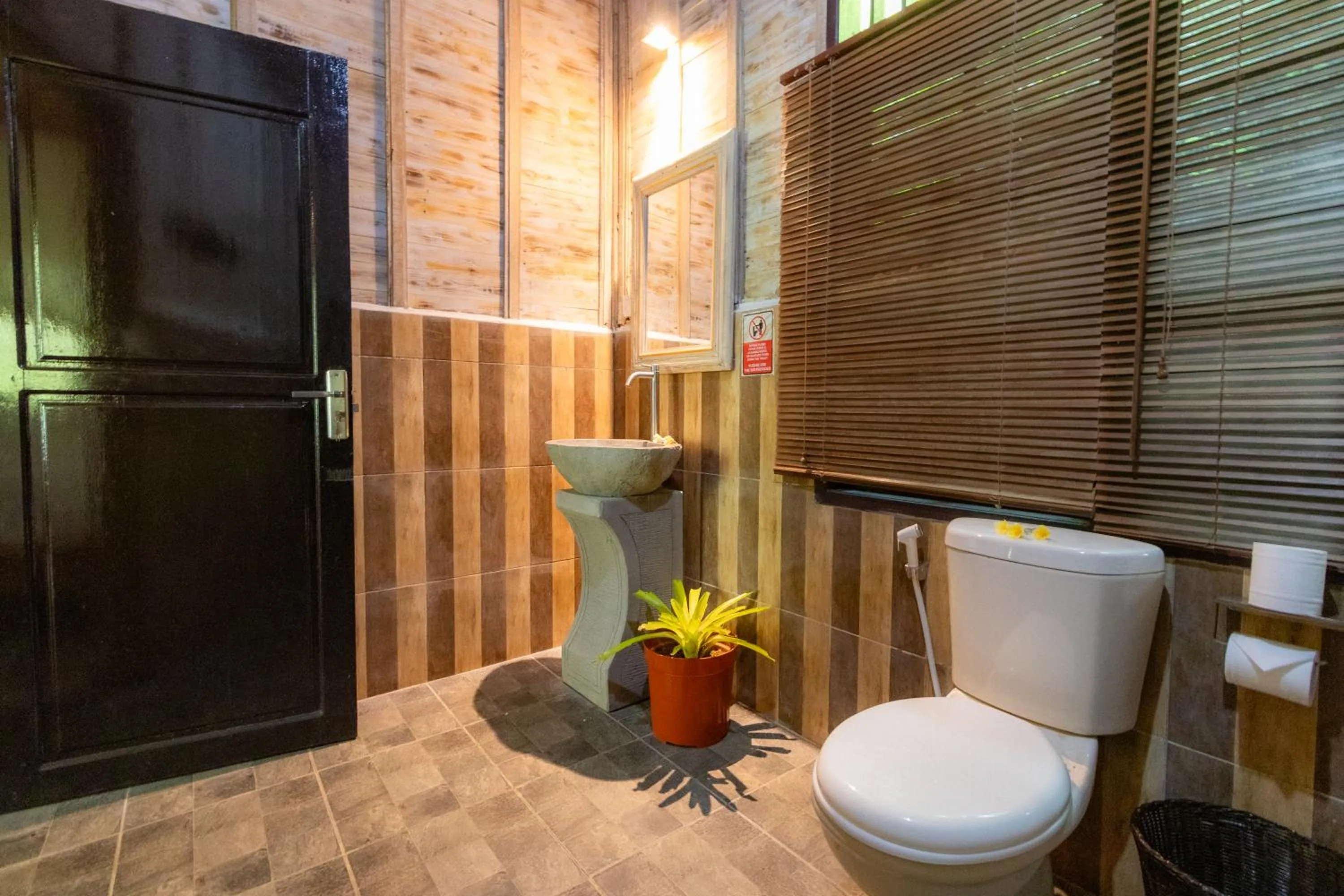 Bathroom in Doni House & Villas