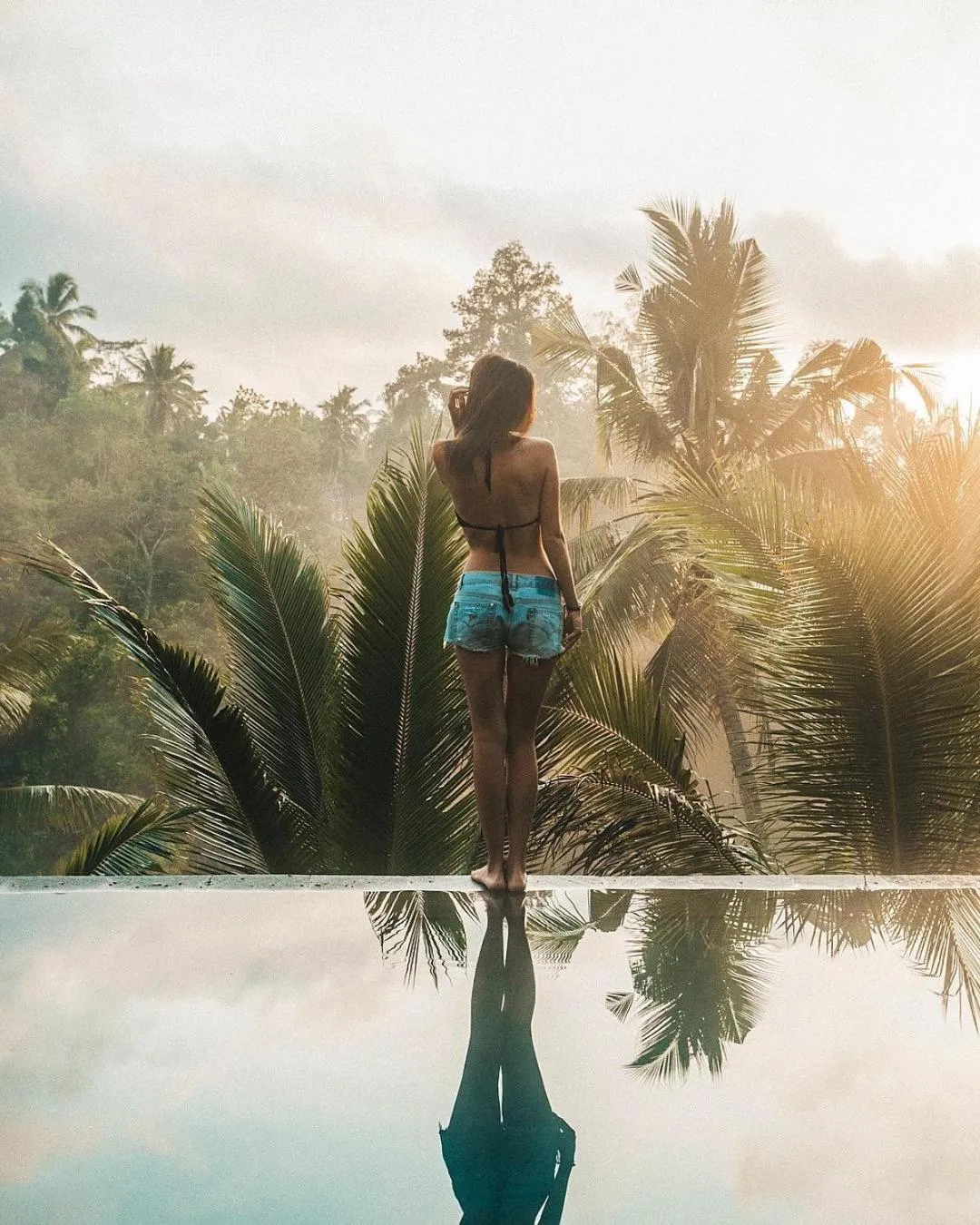 Swimming pool in Doni House & Villas