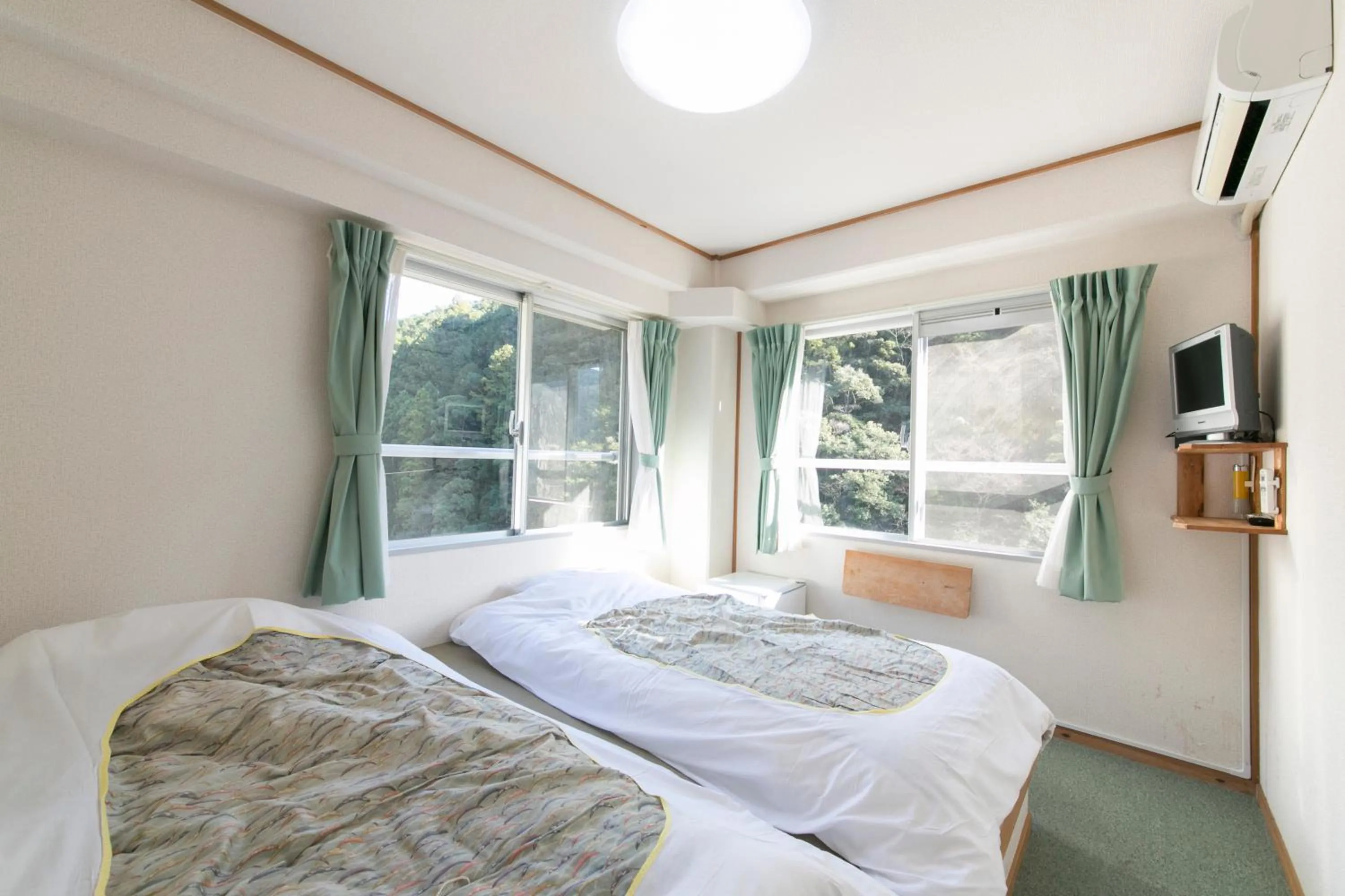 Bed in Sansuikan Kawayu Matsuya