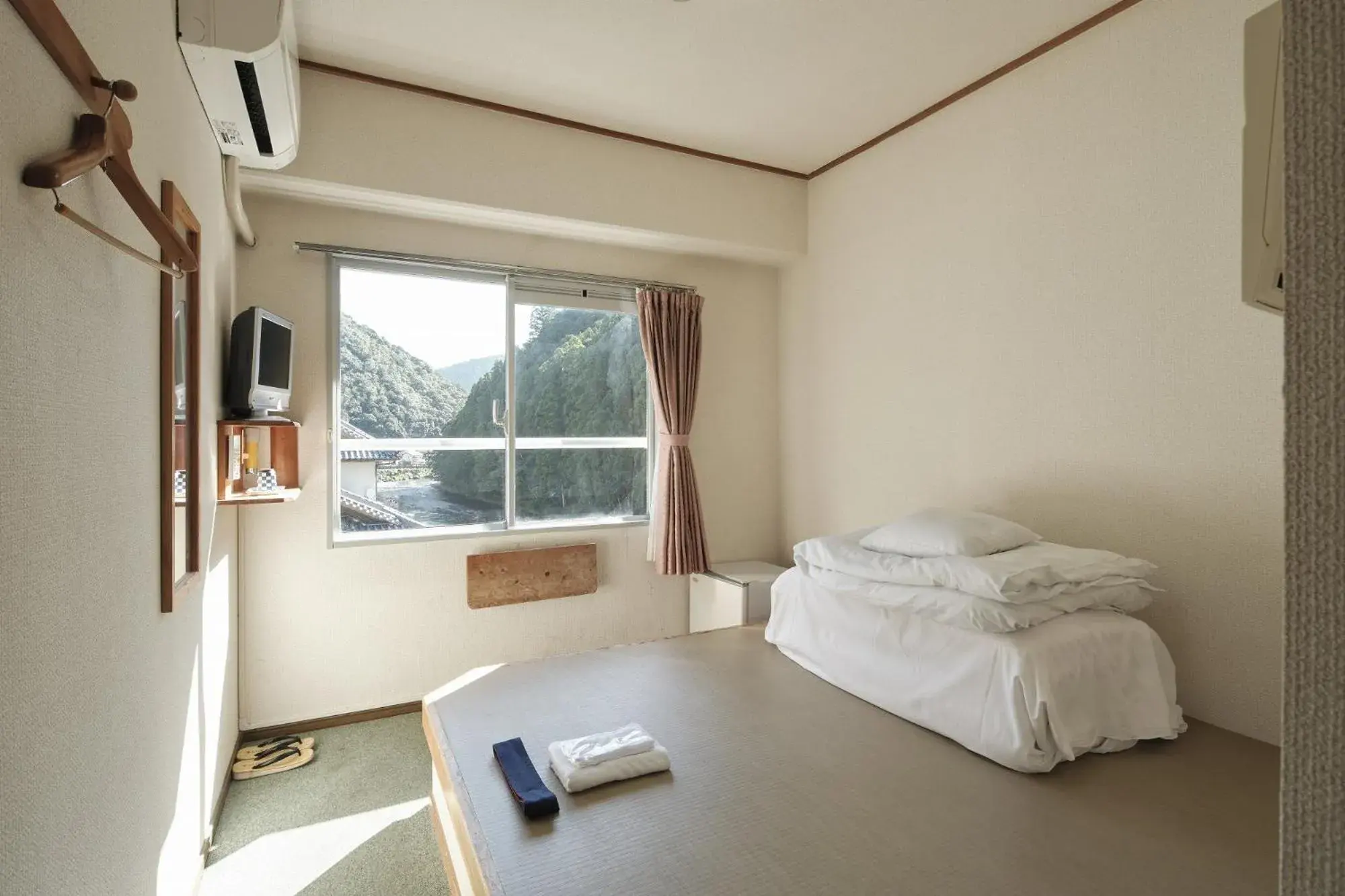 Japanese Style Single Room with Shared Bathroom - single occupancy - Smoking in Sansuikan Kawayu Matsuya Japanese Style Single Room with Shared Bathroom - single occupancy - Smoking in Sansuikan Kawayu Matsuya