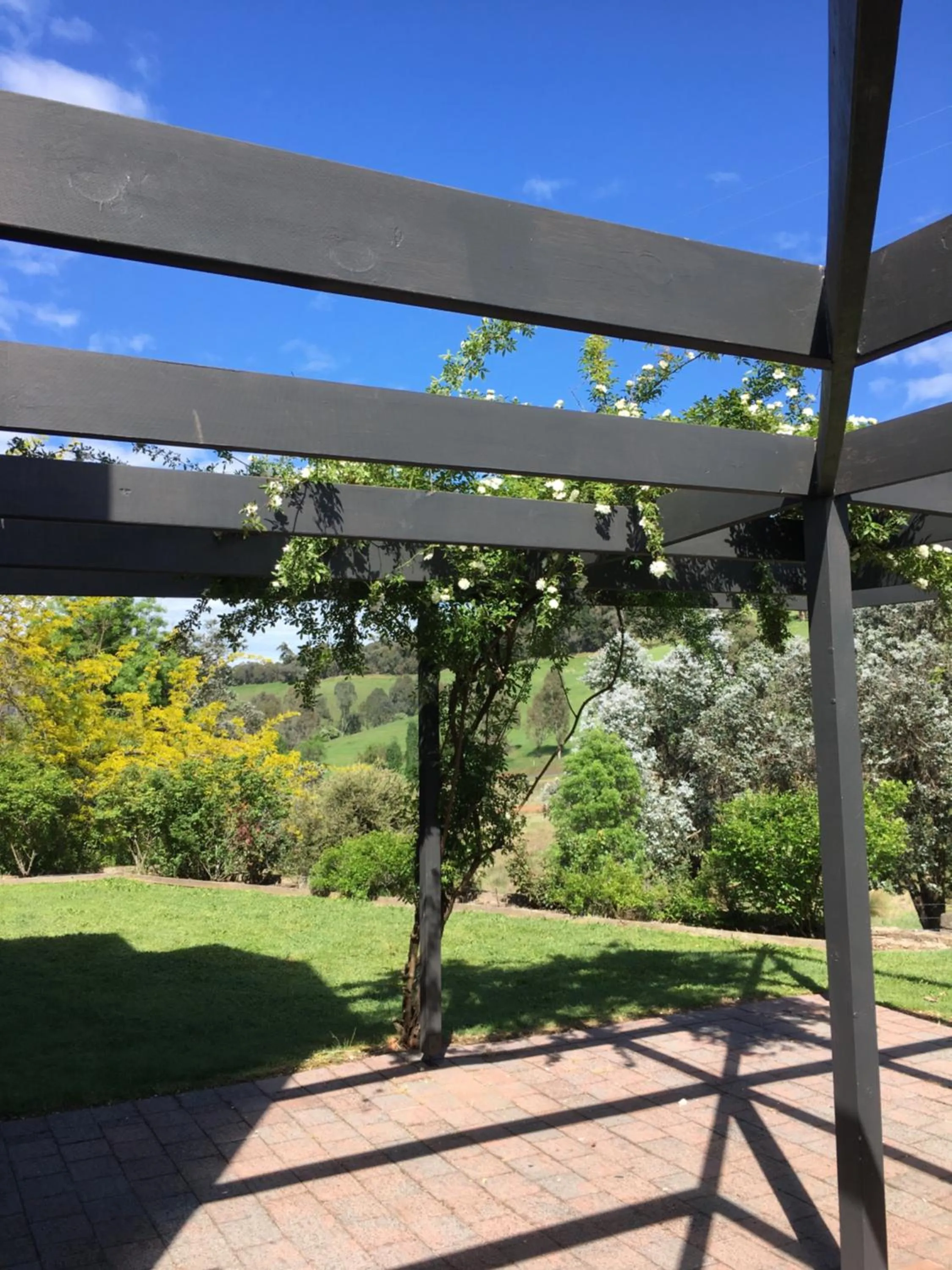 Facade/entrance in Rosewhite House