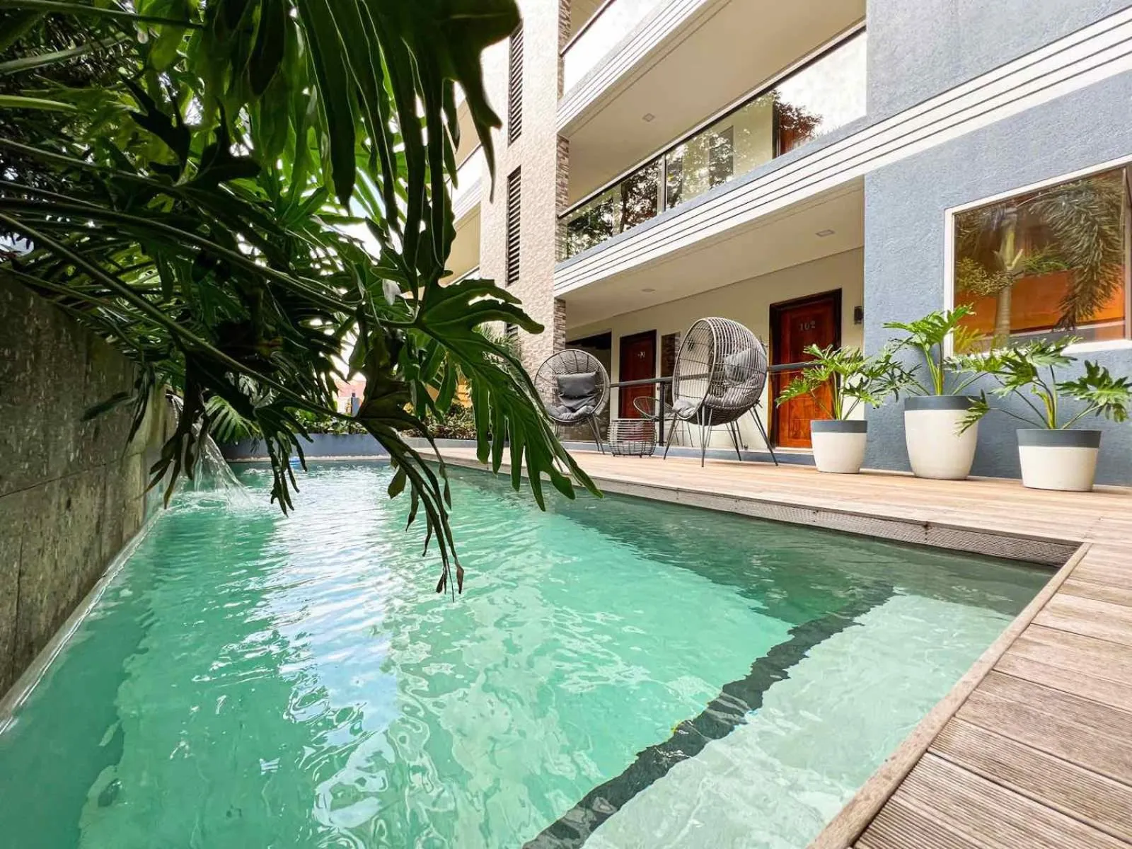 Pool view in Bill Tourist Inn